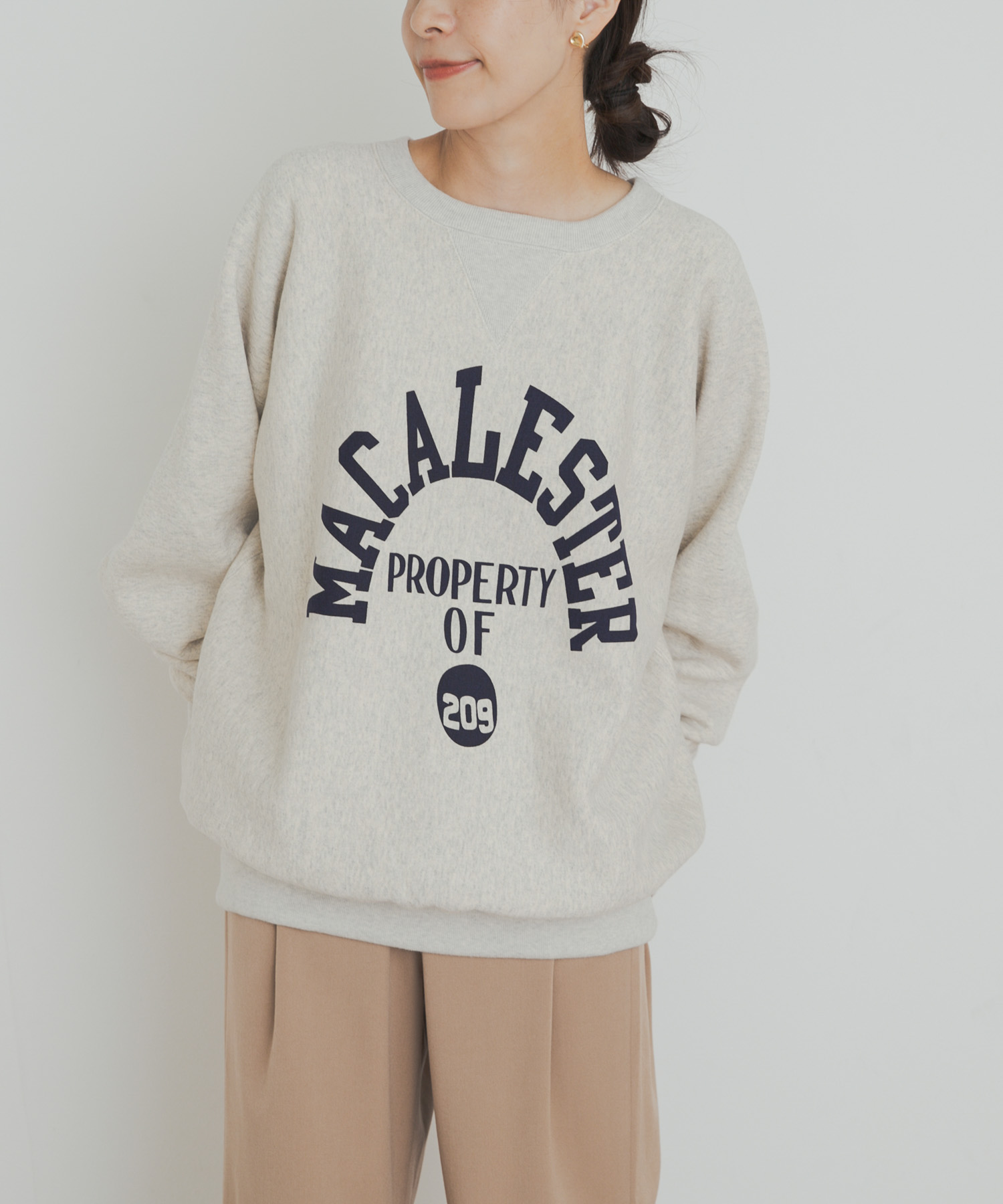 Champion　REVERSE WEAVE SWEATSHIRTS