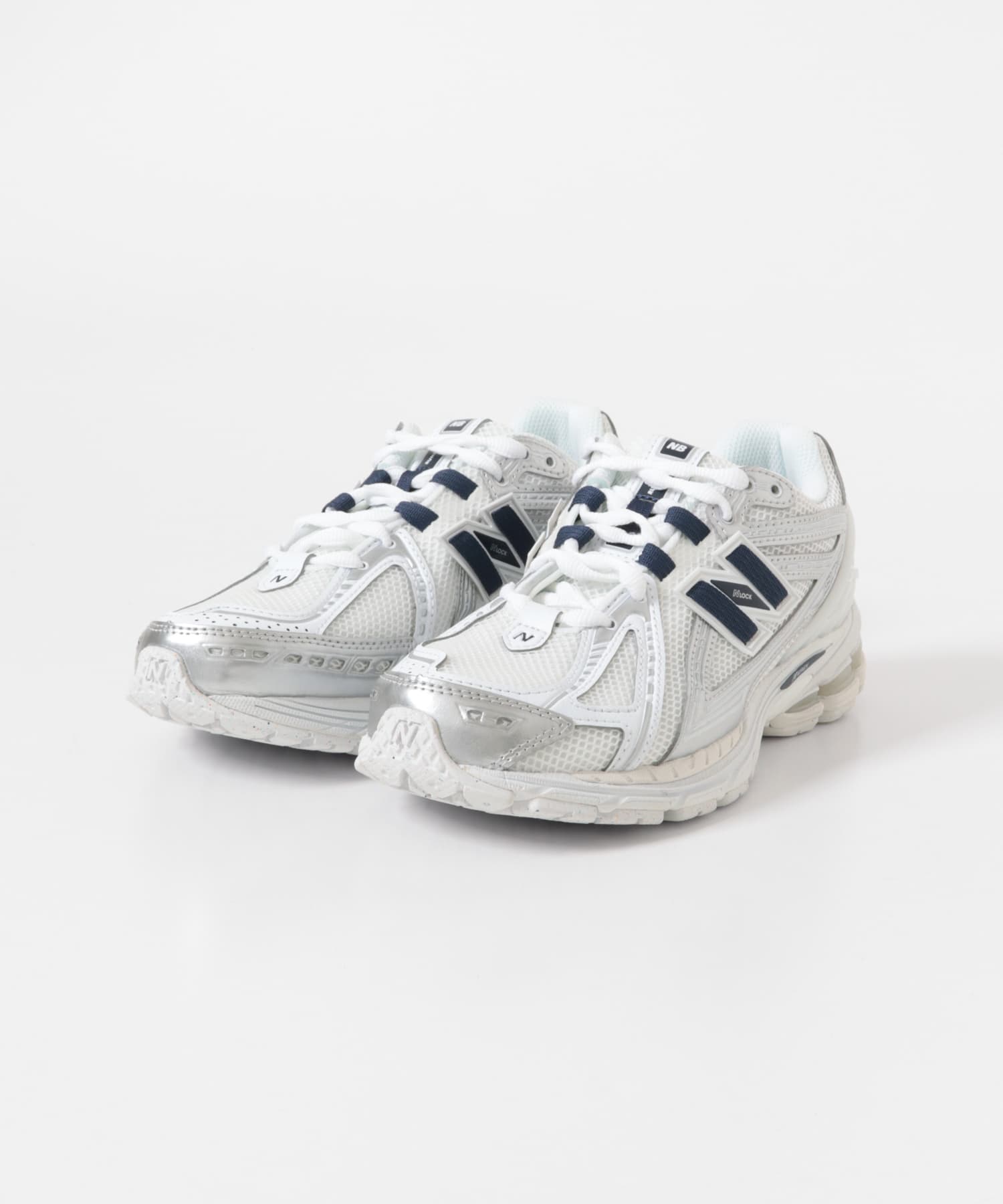 NEW BALANCE　U1906R WHITE/NAVY 23.5