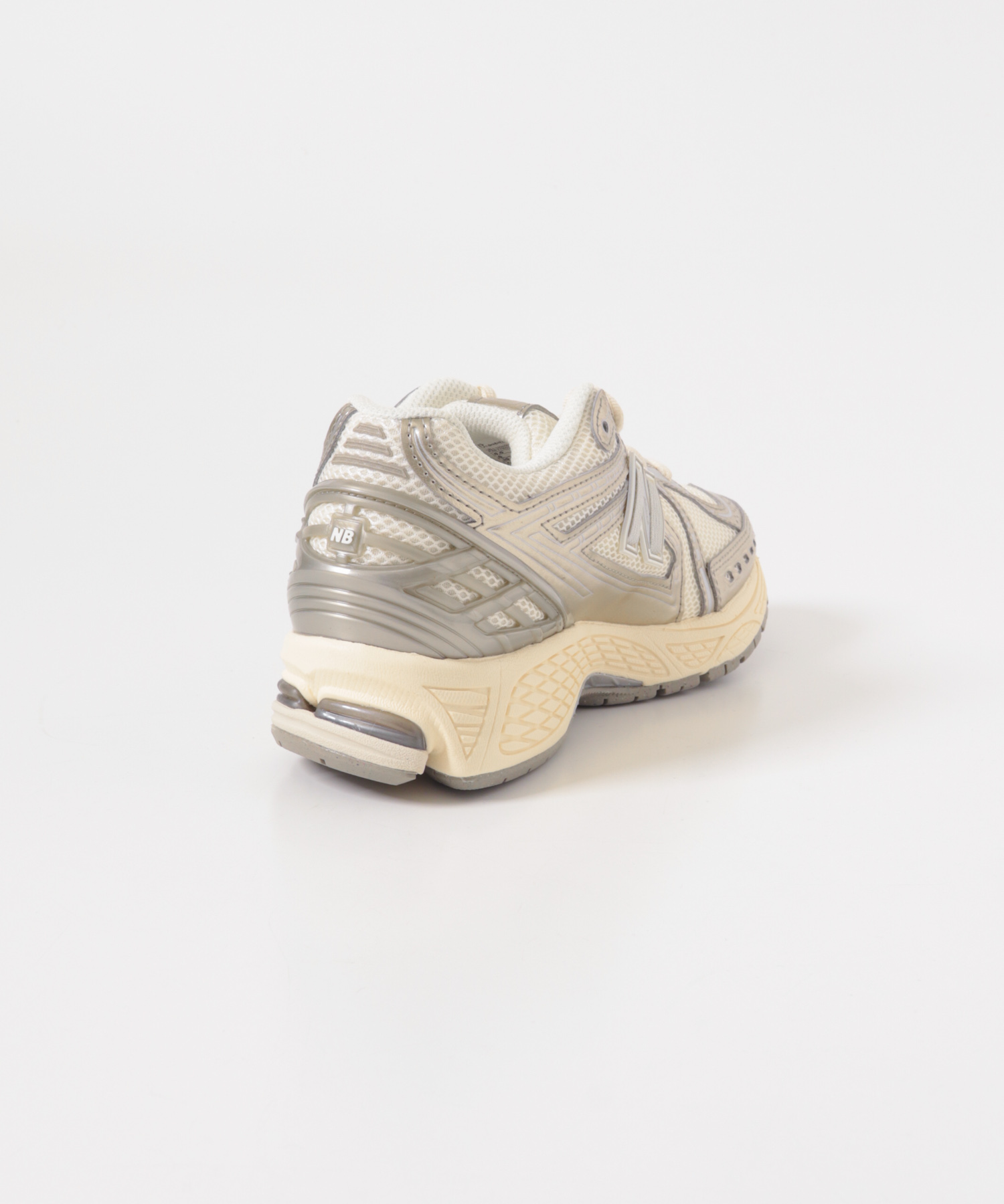 LIGHTBEIGE