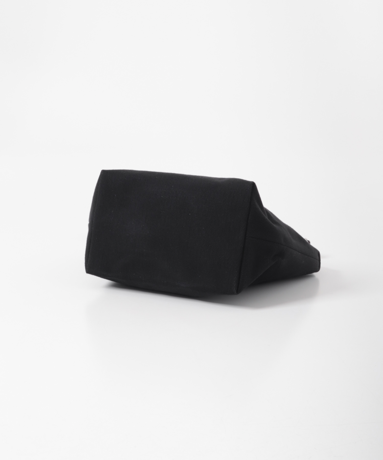 FADE BLACK