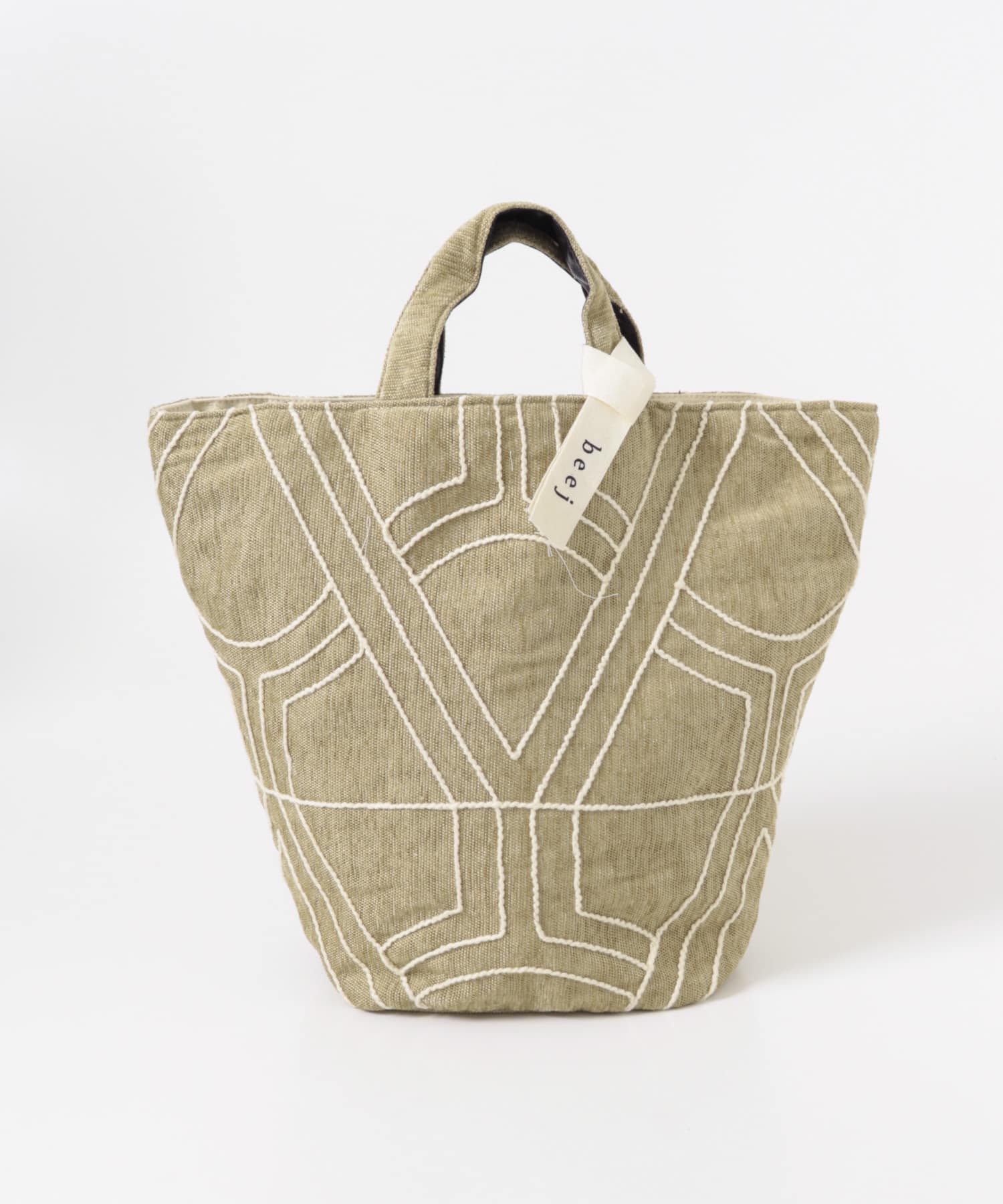 beej　dolly emb totebag