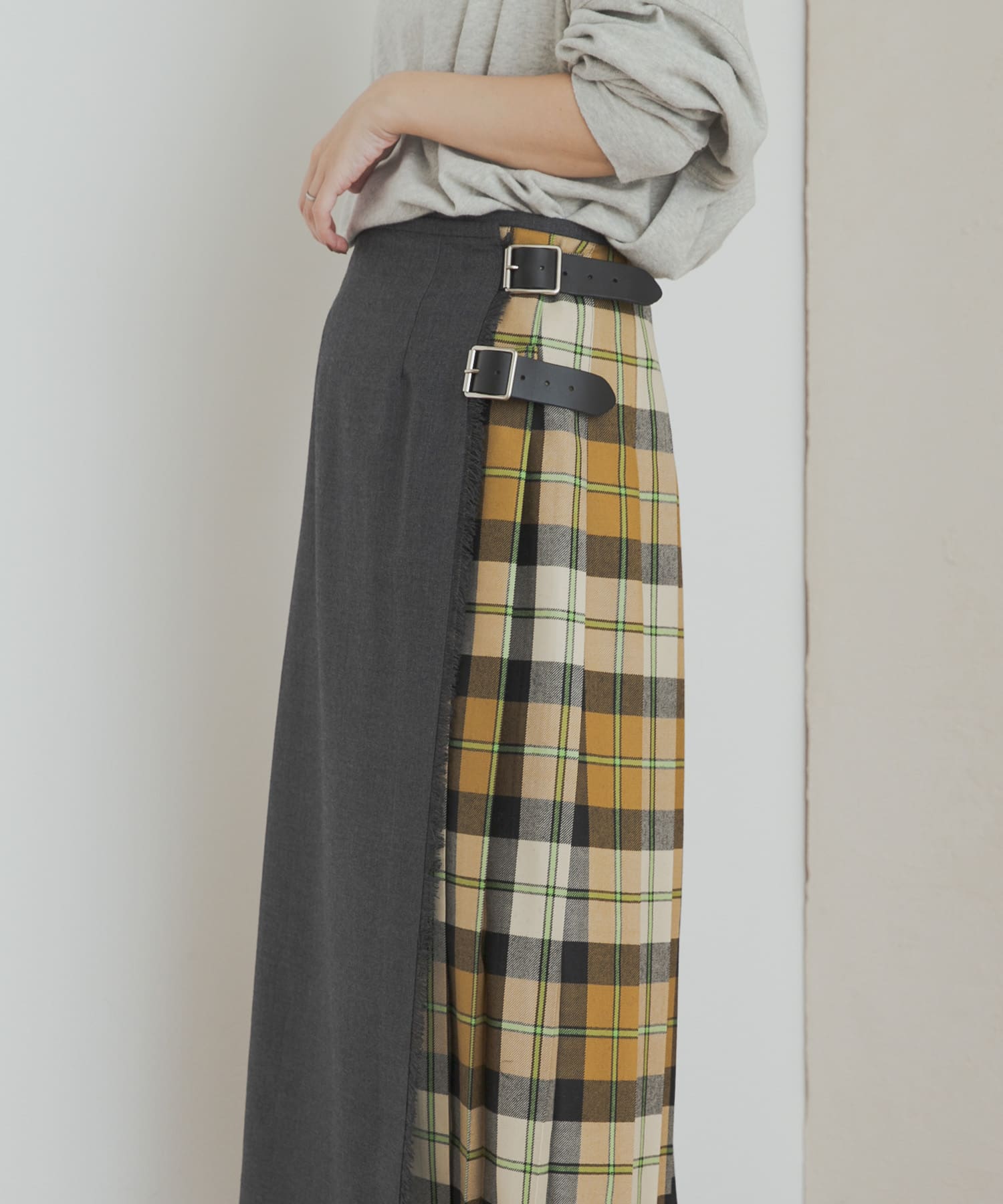 GRY/YEL