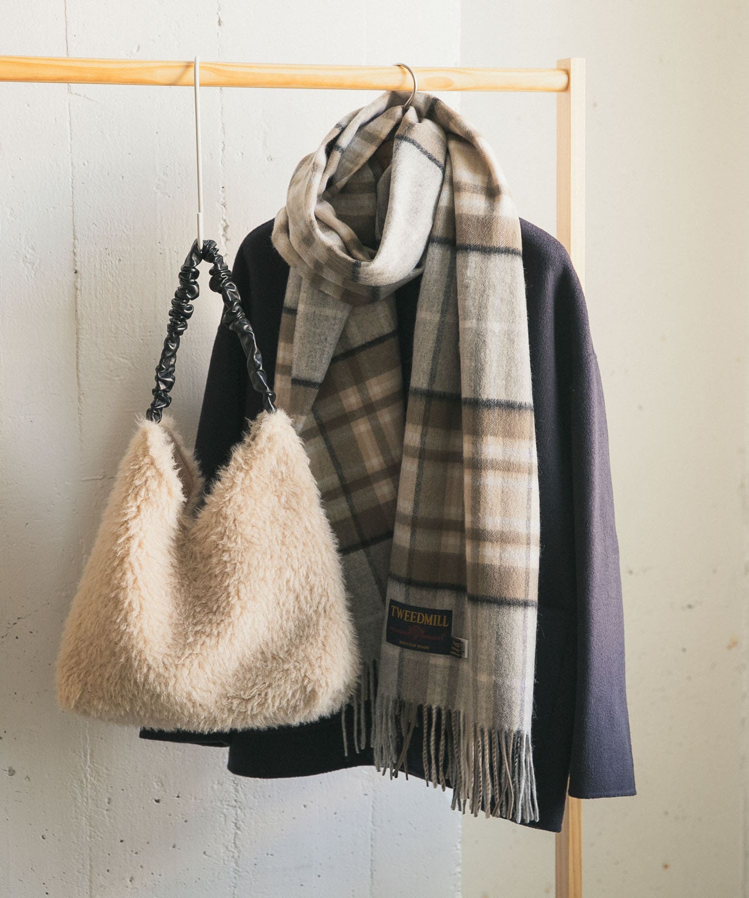『一部別注カラー』TWEED MILL　Lambswool Stole