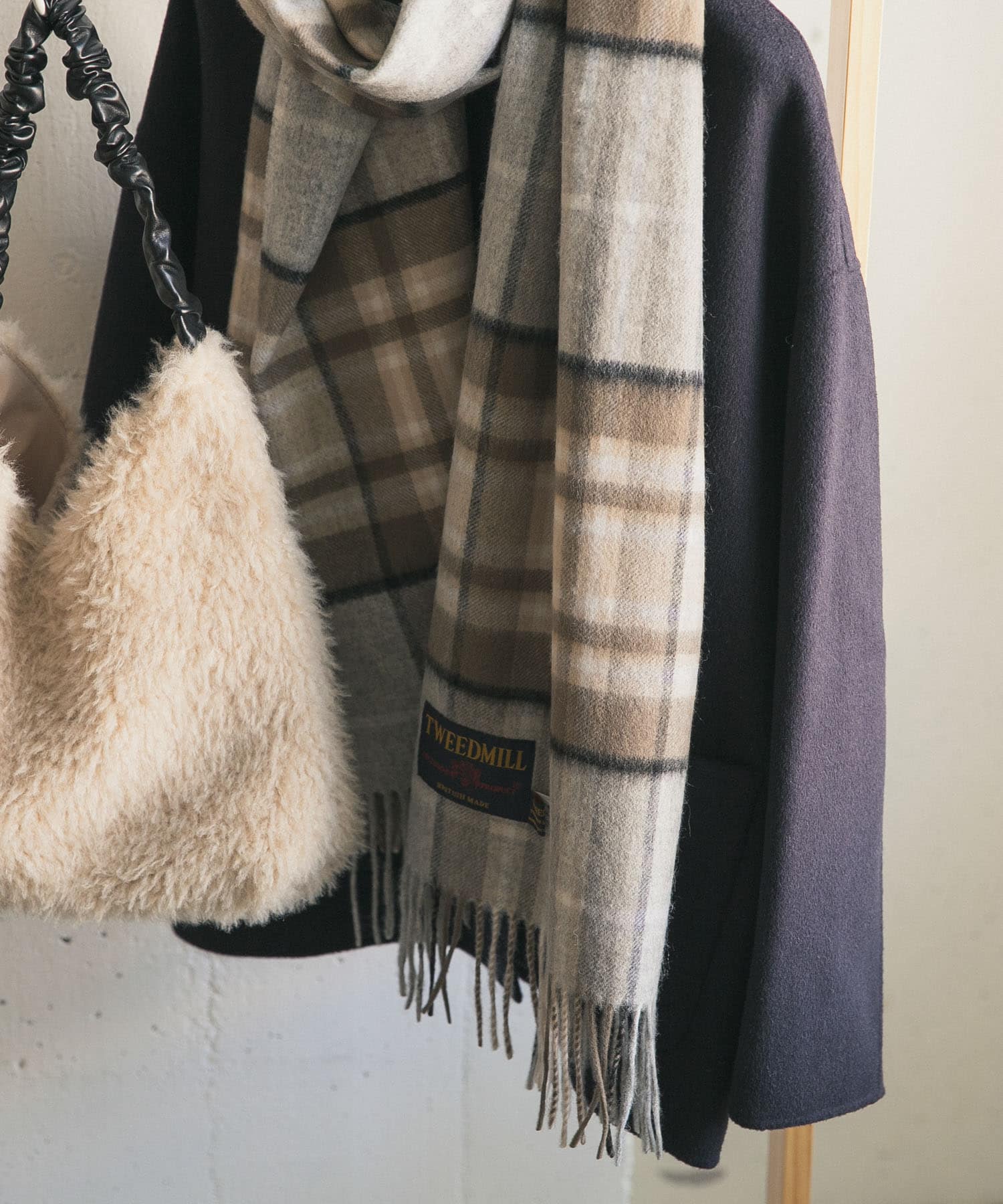 『一部別注カラー』TWEED MILL　Lambswool Stole McKeller Free