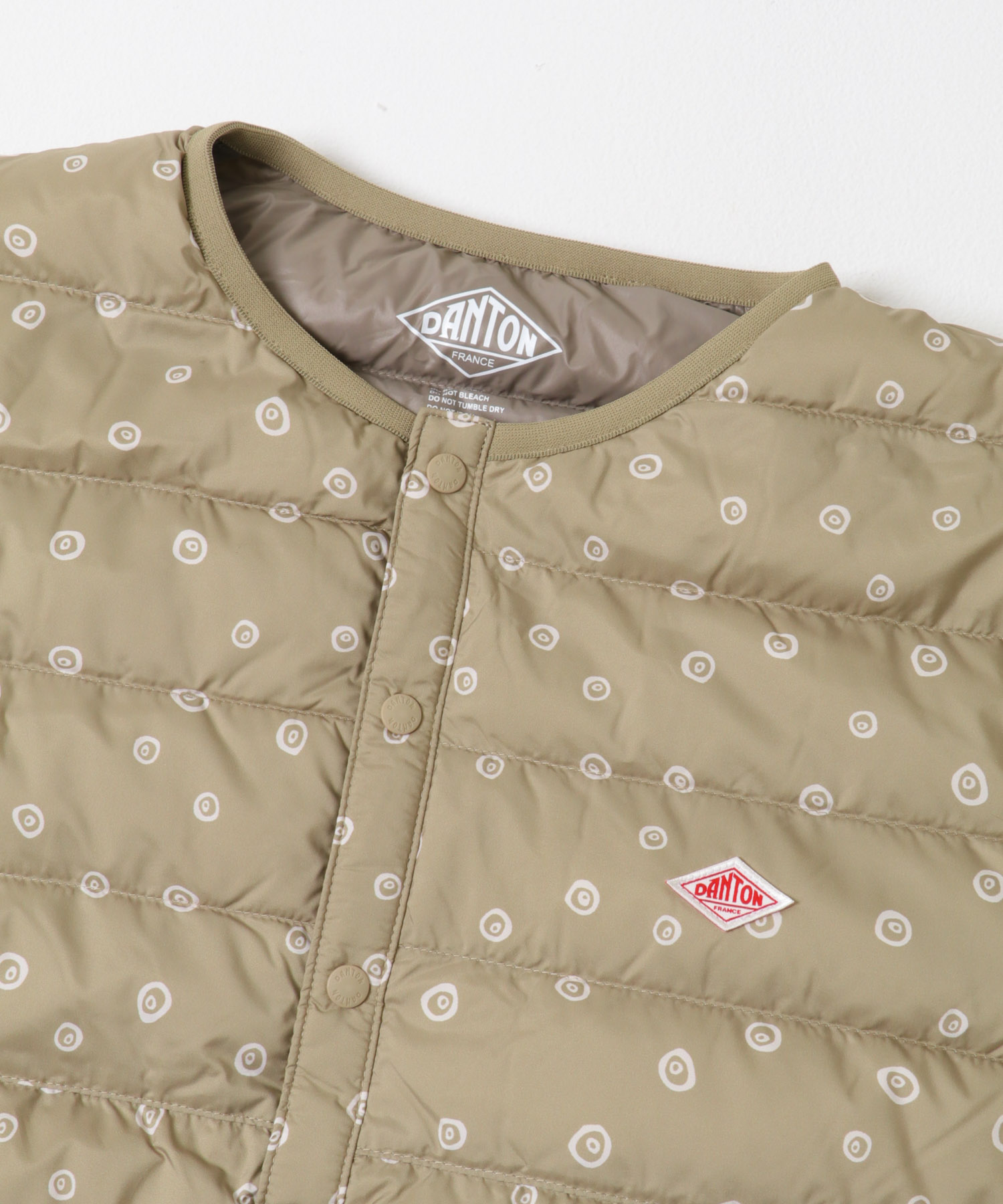 BEIGE DOT