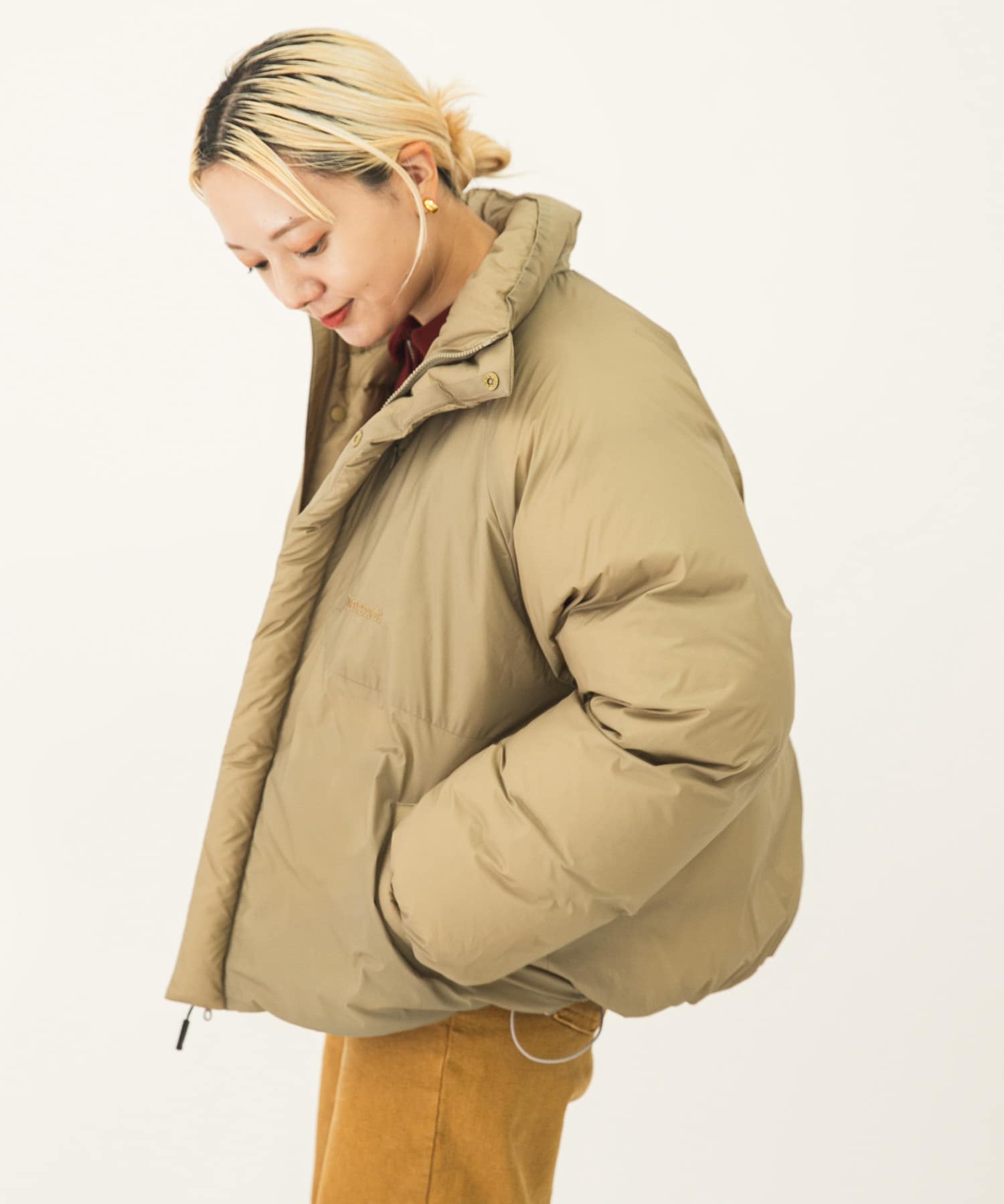 KHAKI