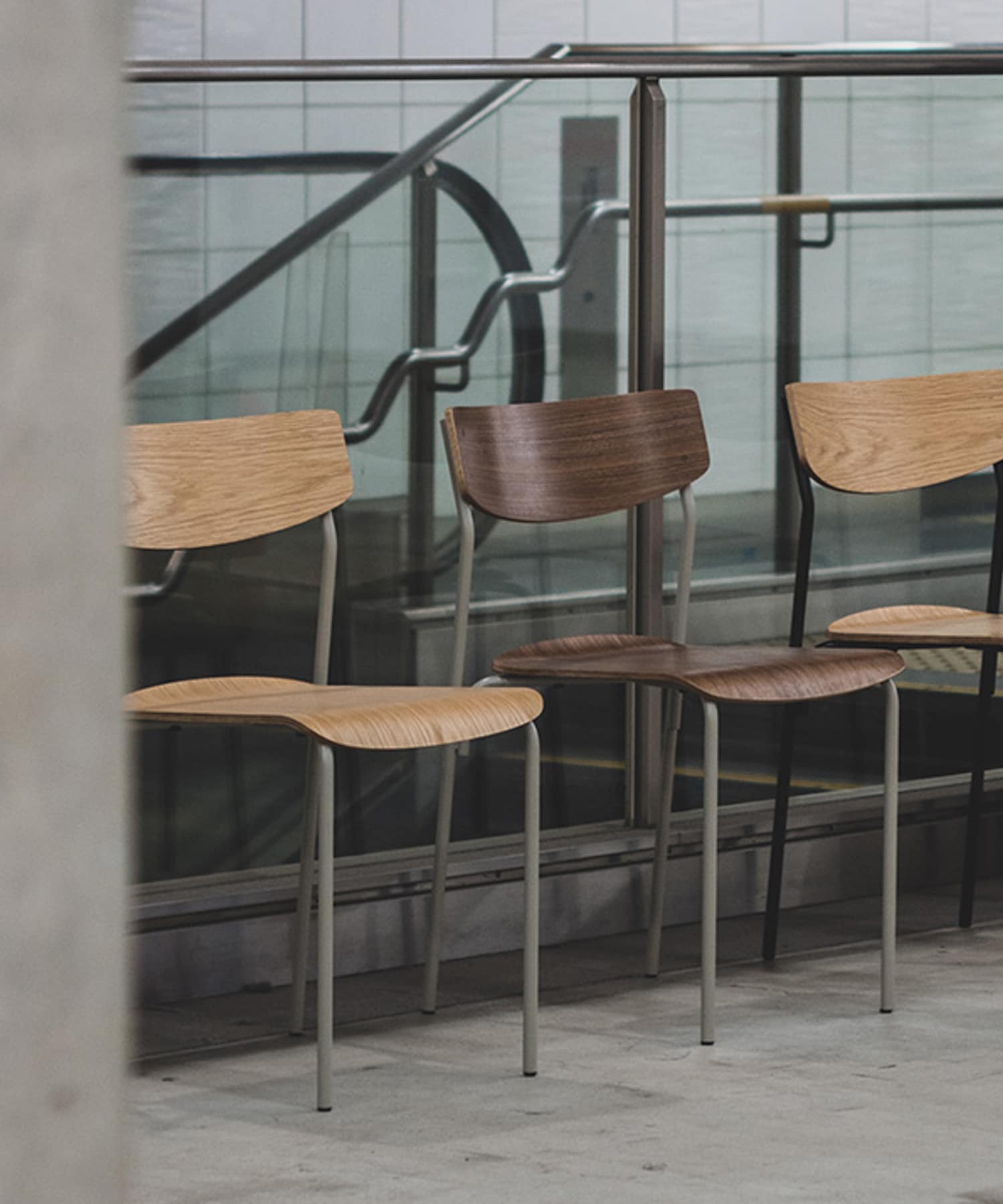 graf　Tsumi Chair walnut×grey walnut GY -