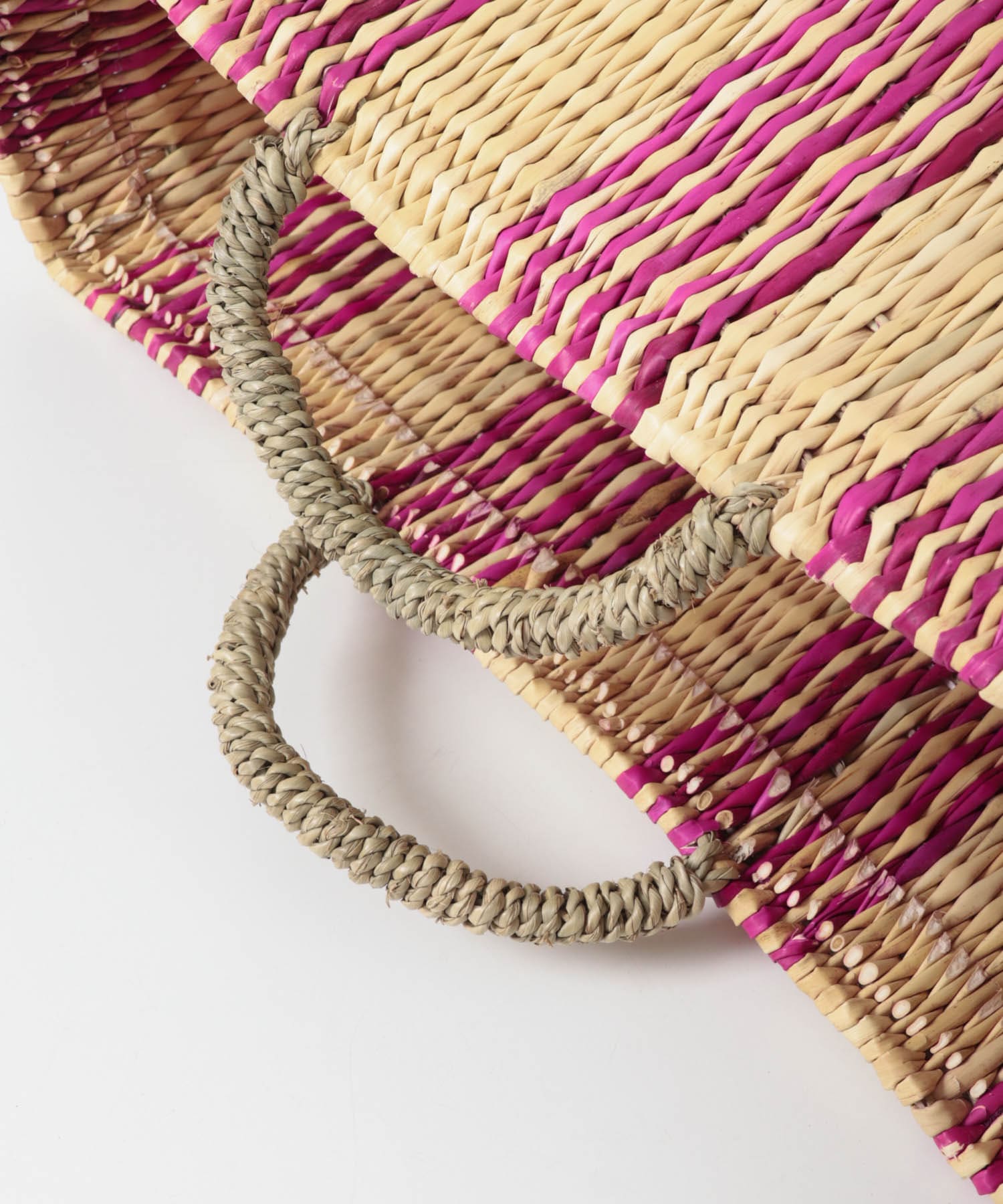 アフリカンスクエア　ストロー横長カゴL ドームハンドル柄2 フシア L