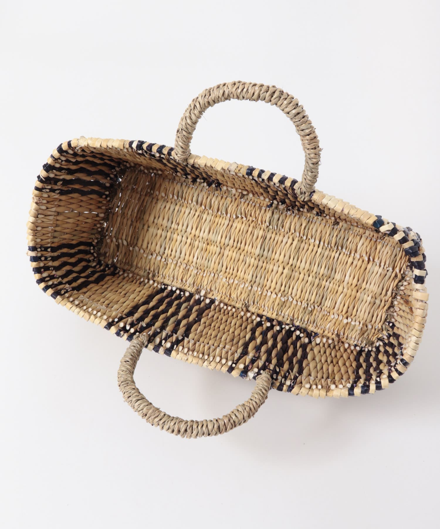 アフリカンスクエア　ストロー横長カゴM ドームハンドル柄2 黒 M