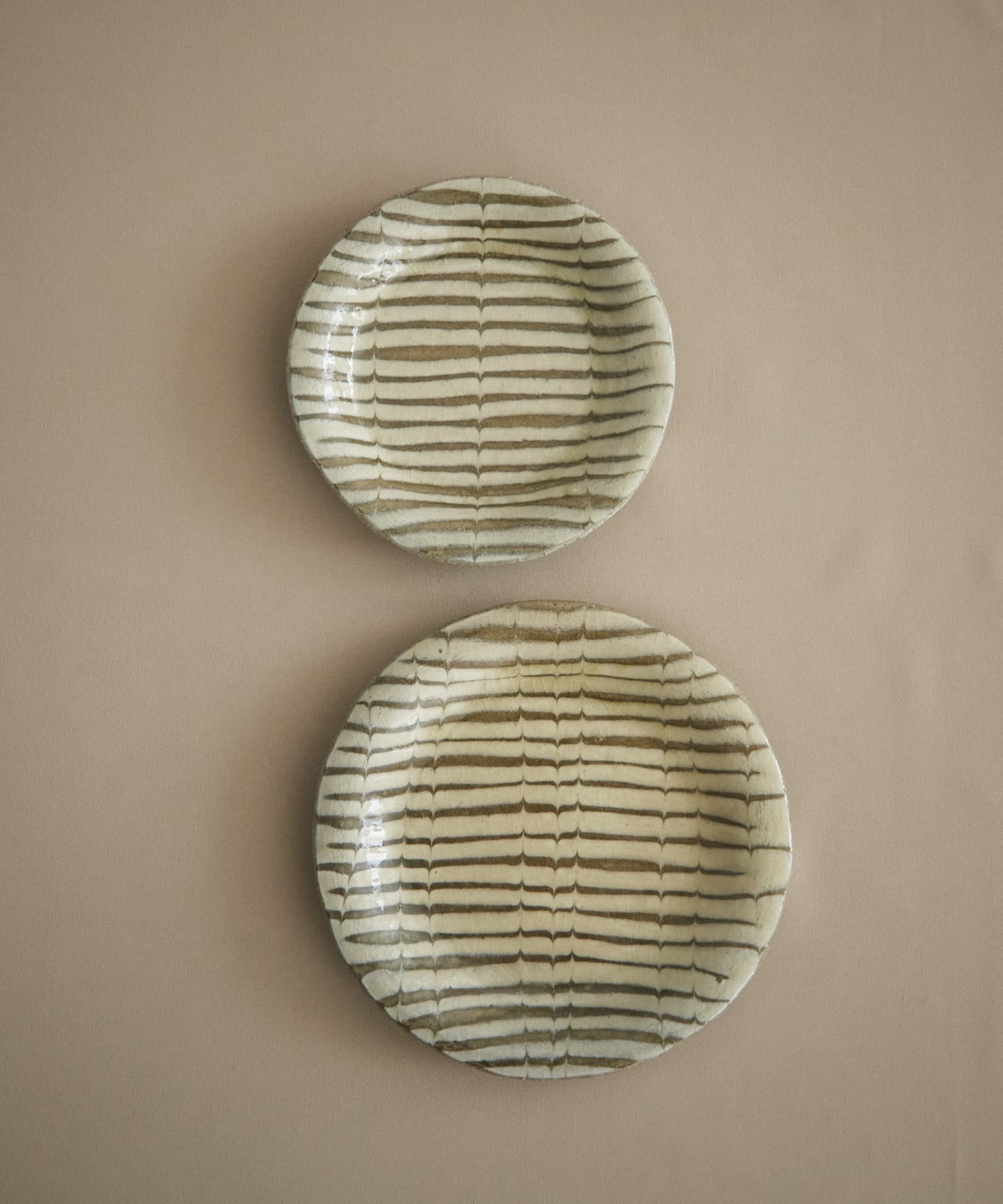 塩幡桃子　4寸プレート フェザーコーム － 4寸