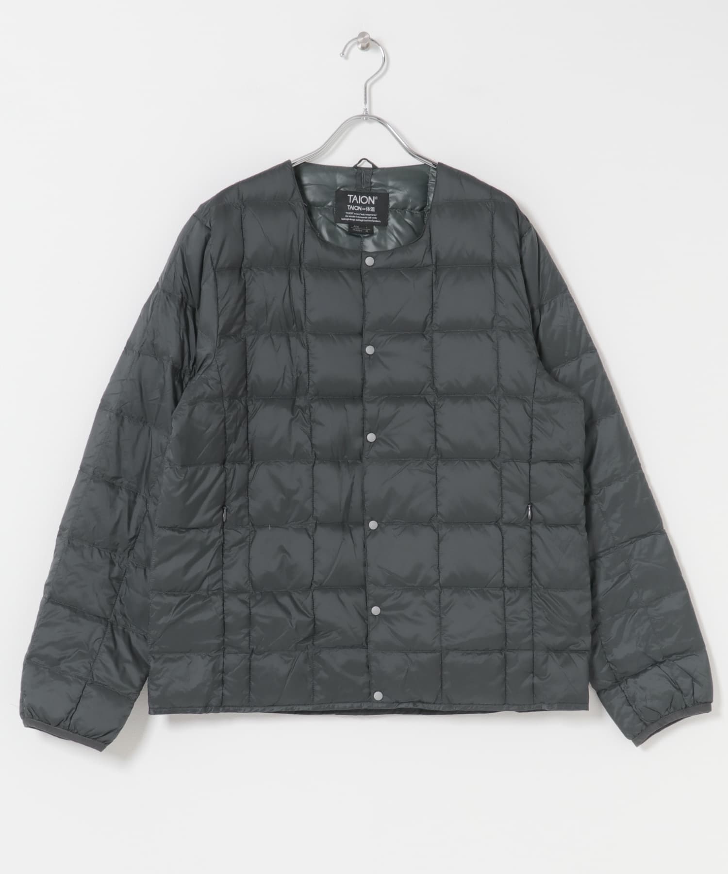 TAION　CREW NECK BUTTON DOWN JACKET