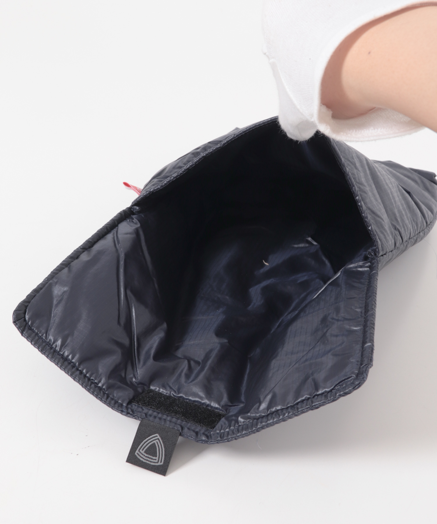 Trail Bum　P.I.POUCH M NAVY one