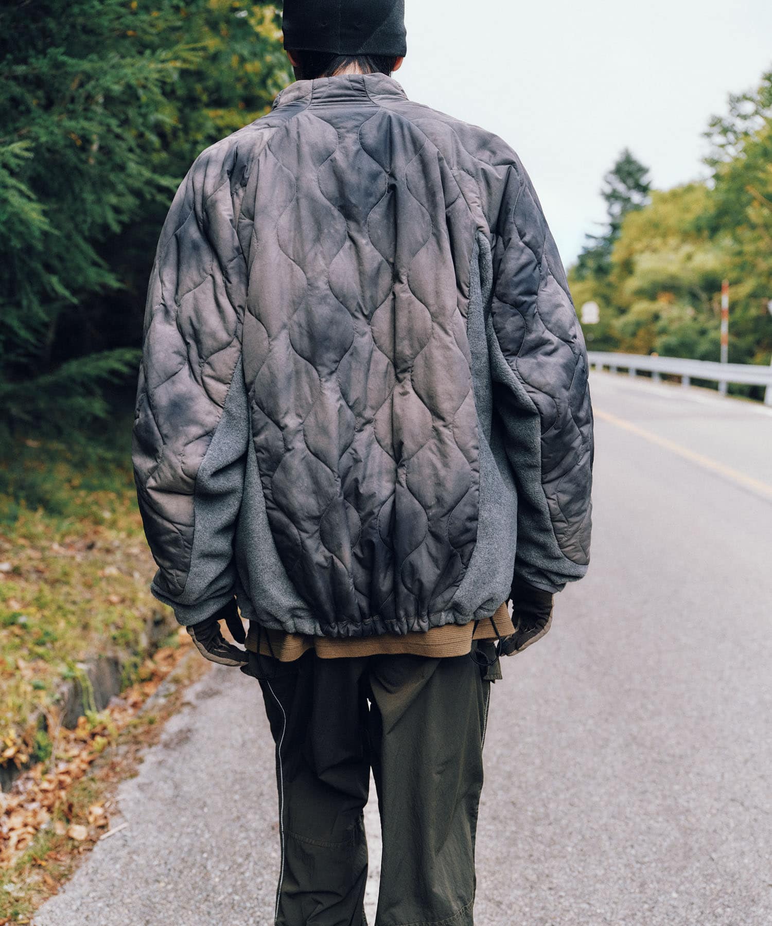 and wander　ROA quilting fleece jacket Gray M