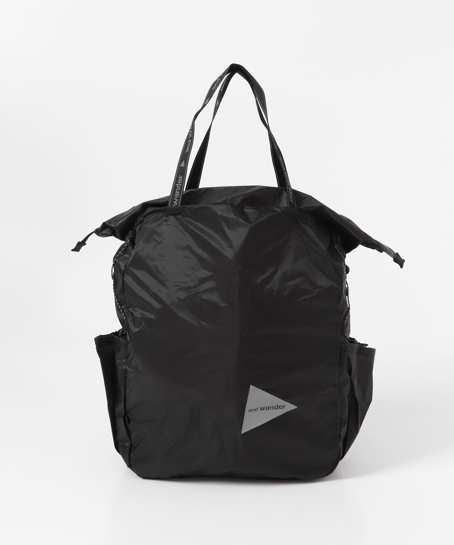 and wander　sil tote bag Black one