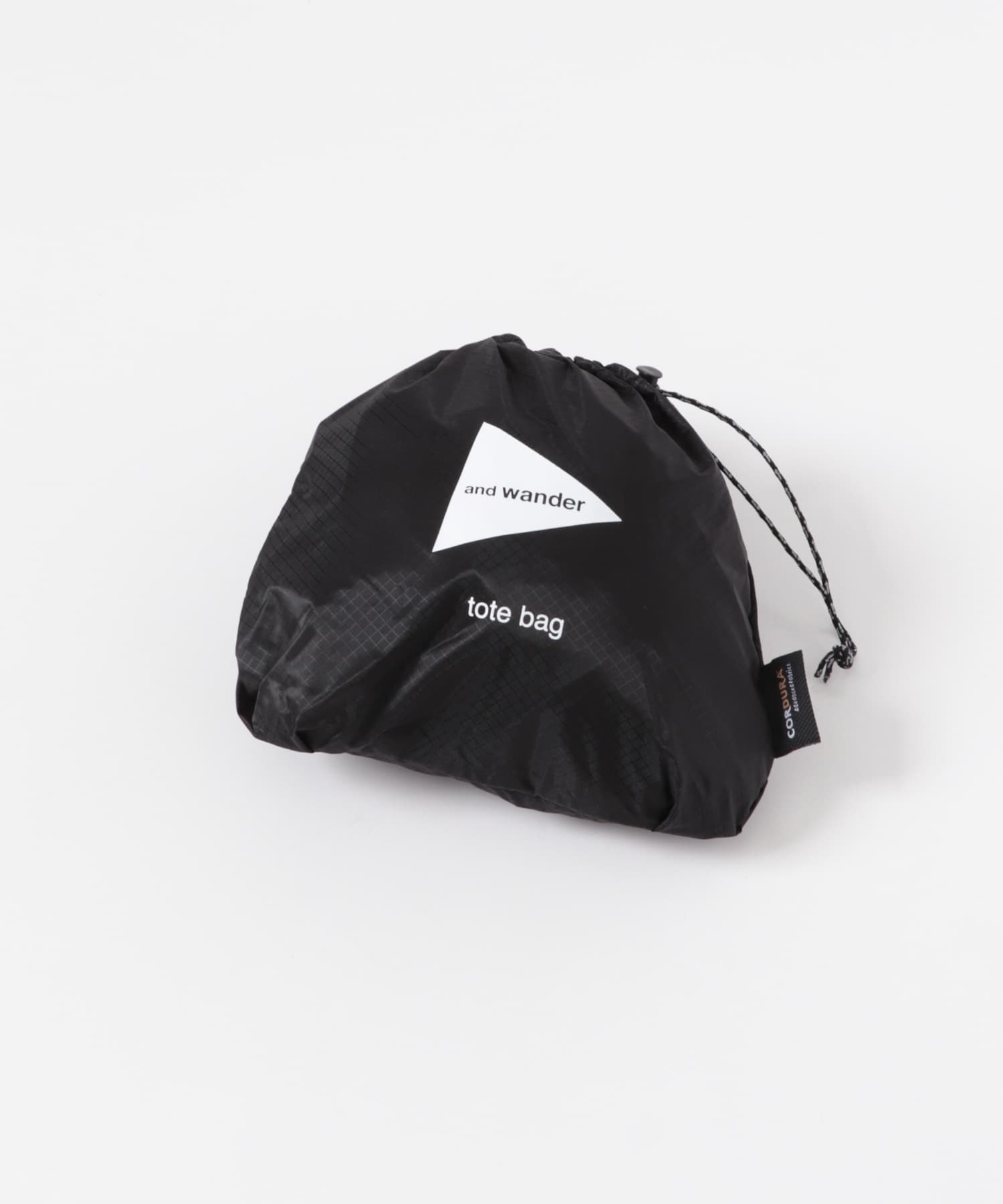 and wander　sil tote bag Black one