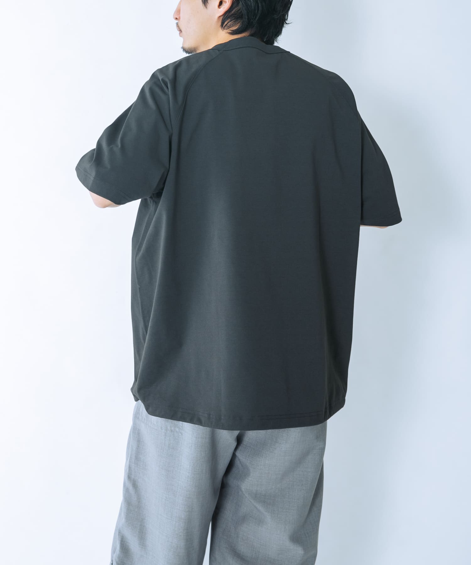 身長 : 172cm サイズ : L