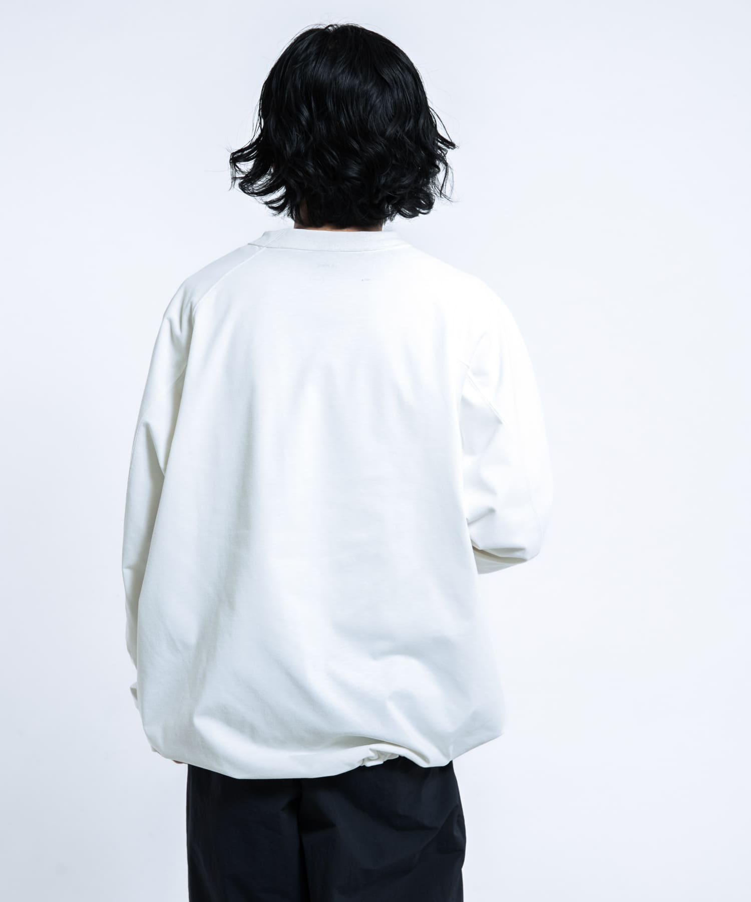 身長 : 172cm サイズ : L