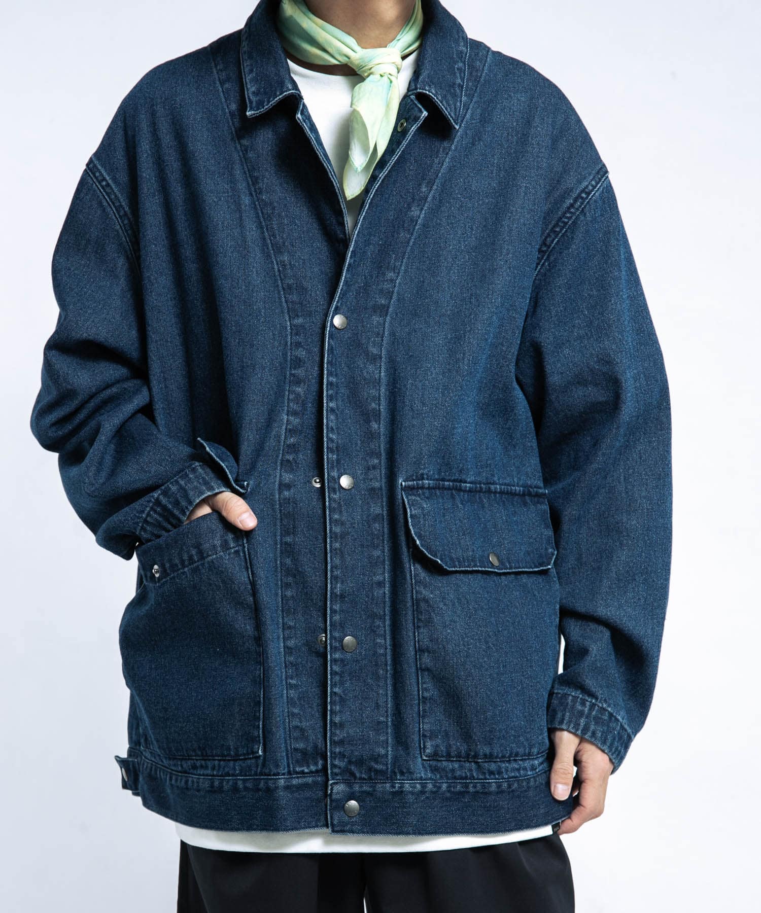 身長 : 172cm サイズ : L