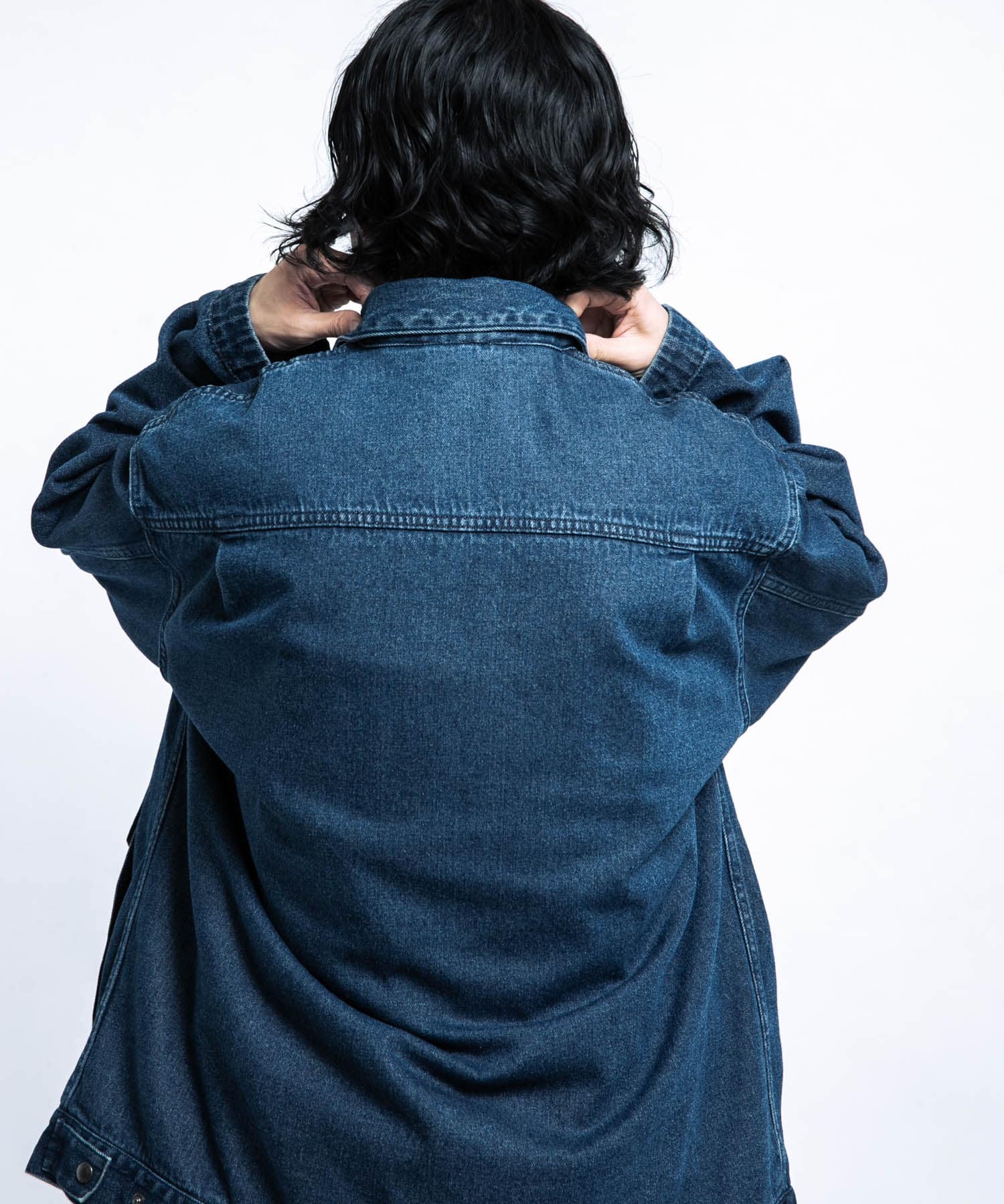 身長 : 172cm サイズ : L