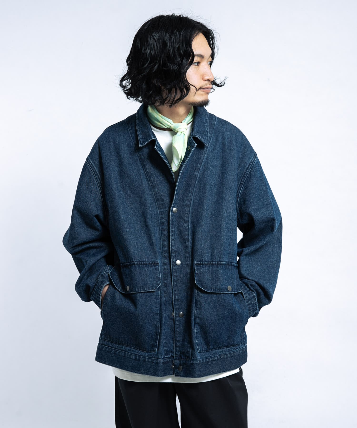 身長 : 179cm サイズ : L