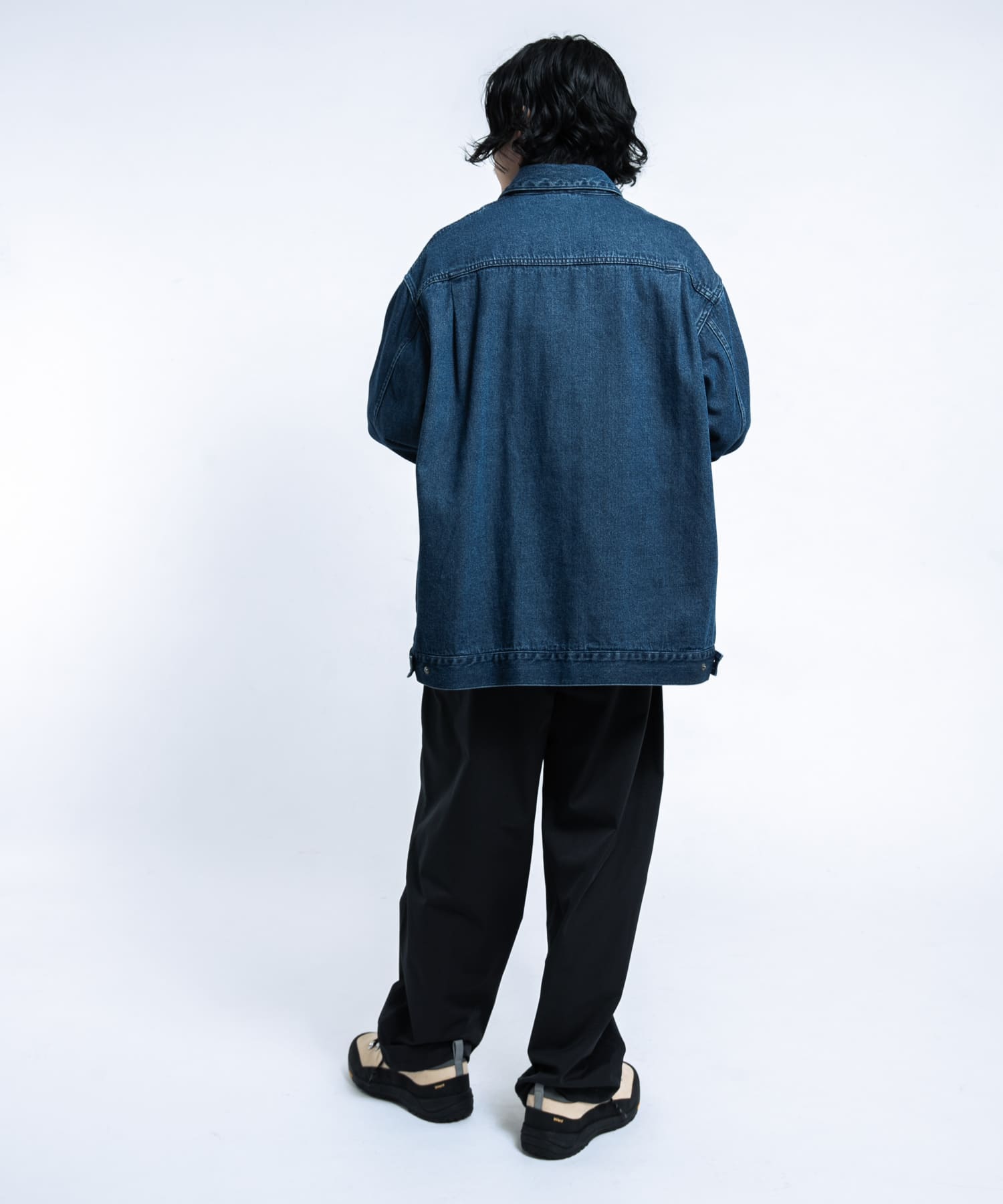 身長 : 179cm サイズ : L