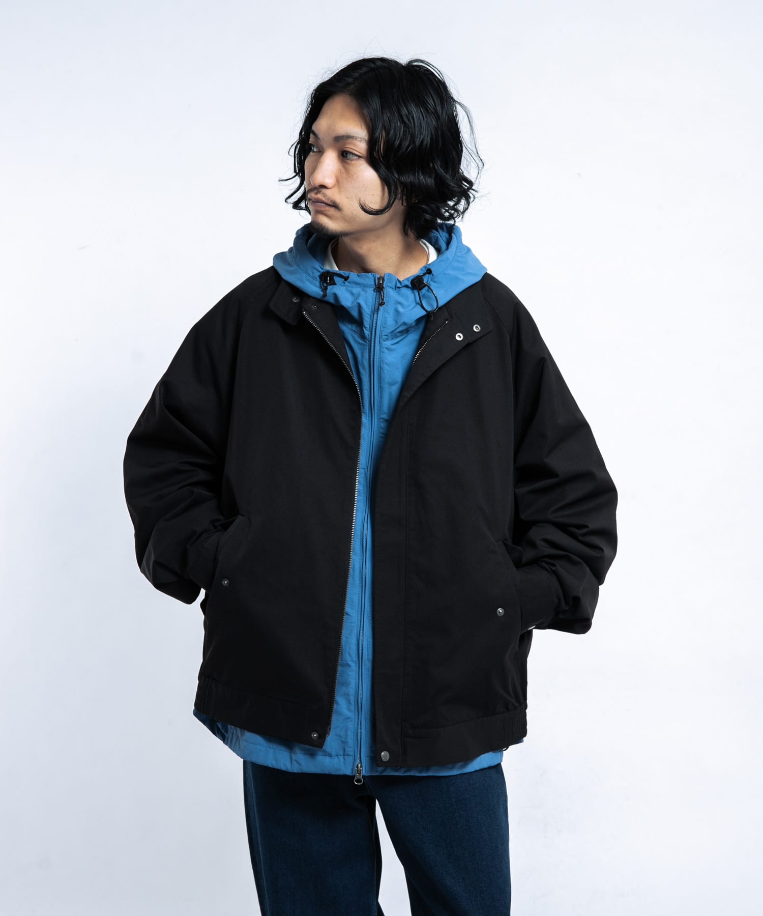 『UR TECH』ナイロンタッサーフーディー レイクブルー L