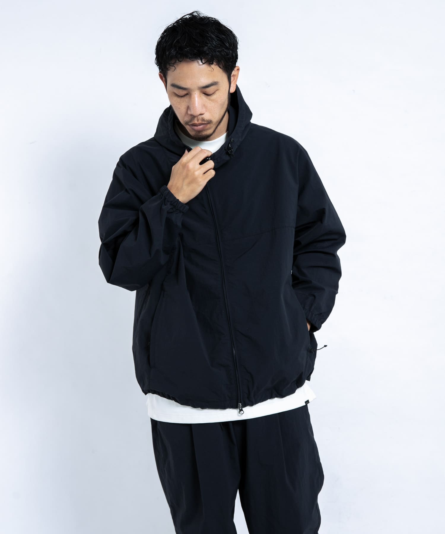 身長 : 179cm サイズ : L