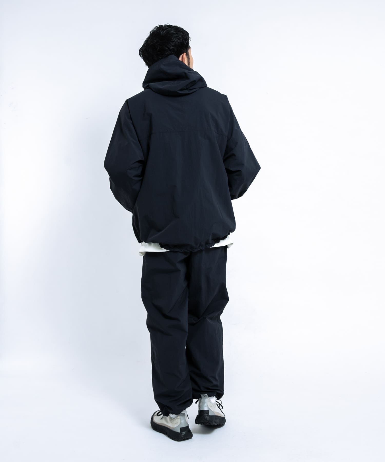 身長 : 179cm サイズ : L