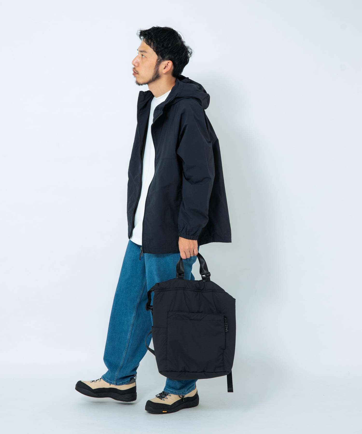 『UR TECH』ナイロンタッサーフーディー ネイビー L