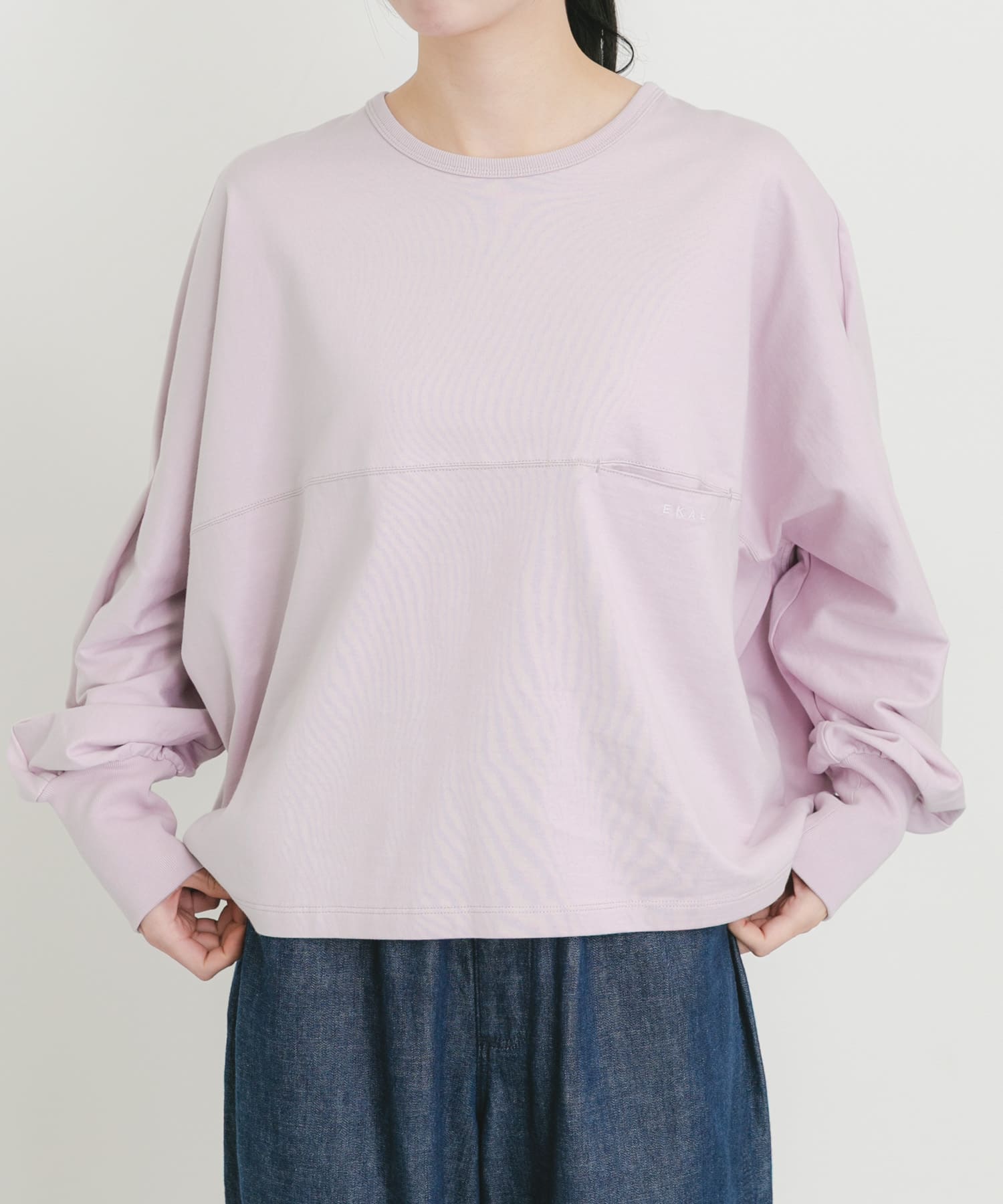 ピンク