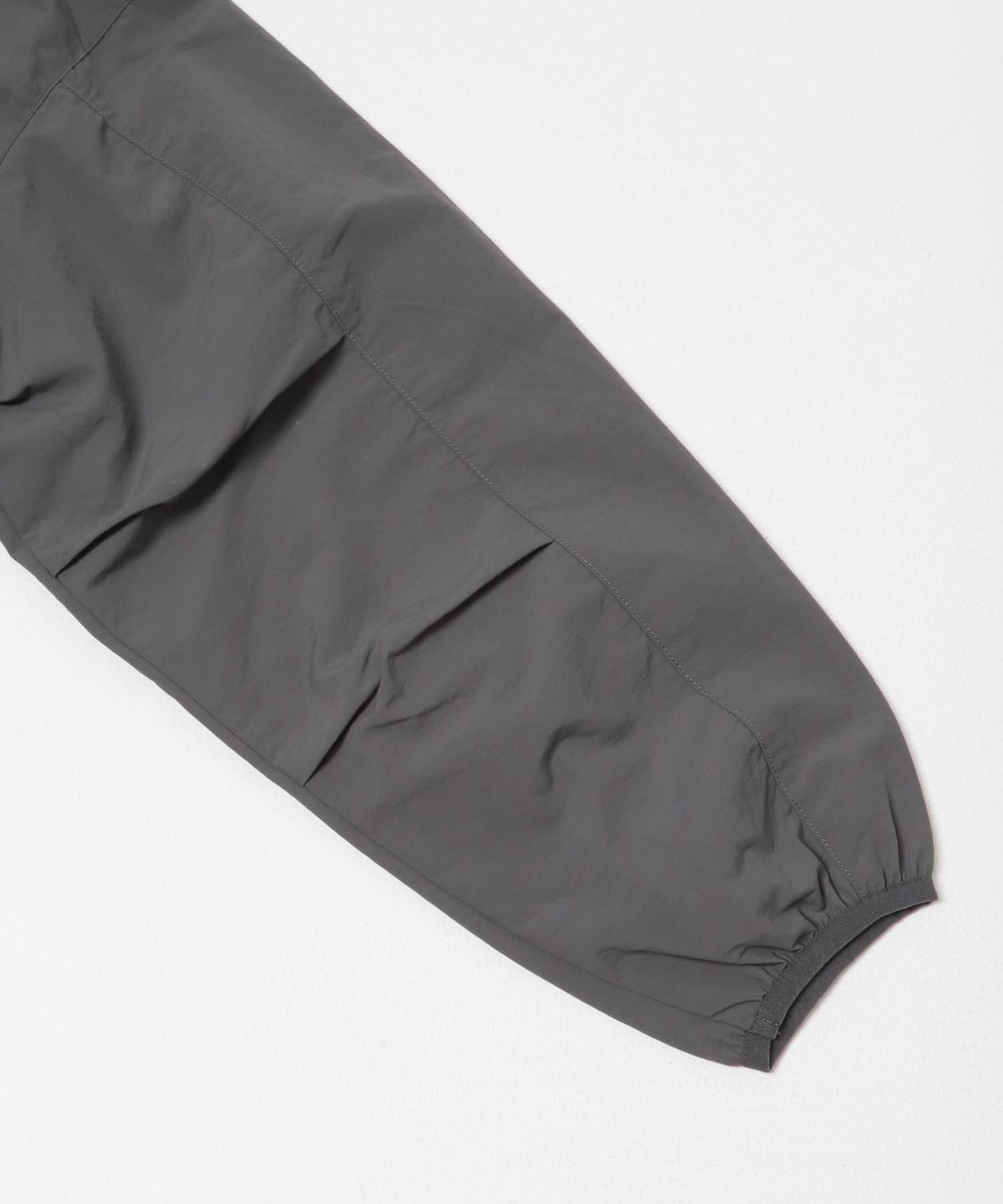 『UR TECH』ナイロンタッサ－ZIP カーディガン グラファイト One