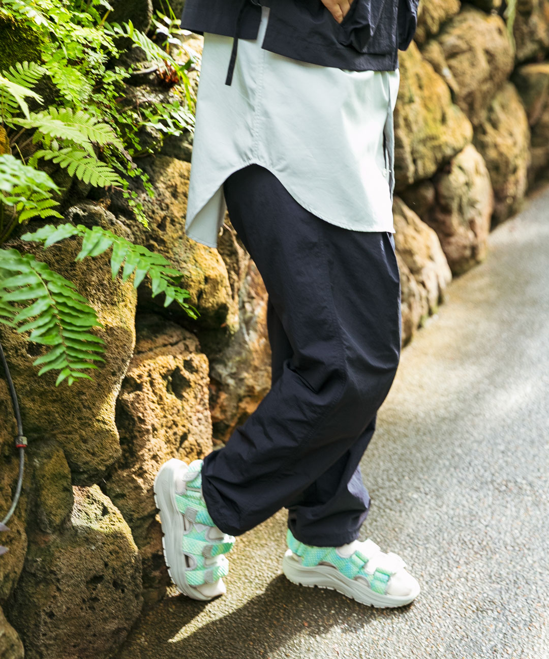 『UR TECH』ナイロンタッサートラウザー WS