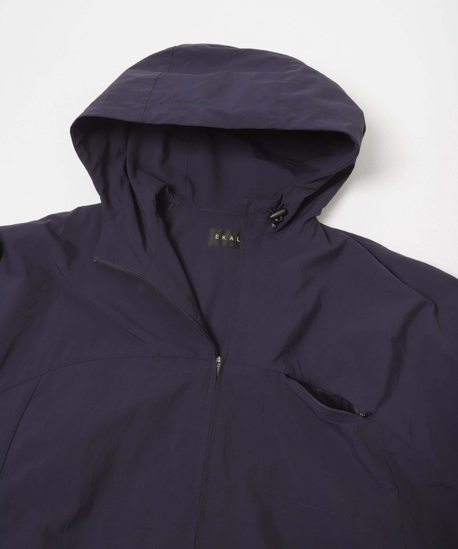 『UR TECH』ナイロンタッサージップパーカー ネイビー One