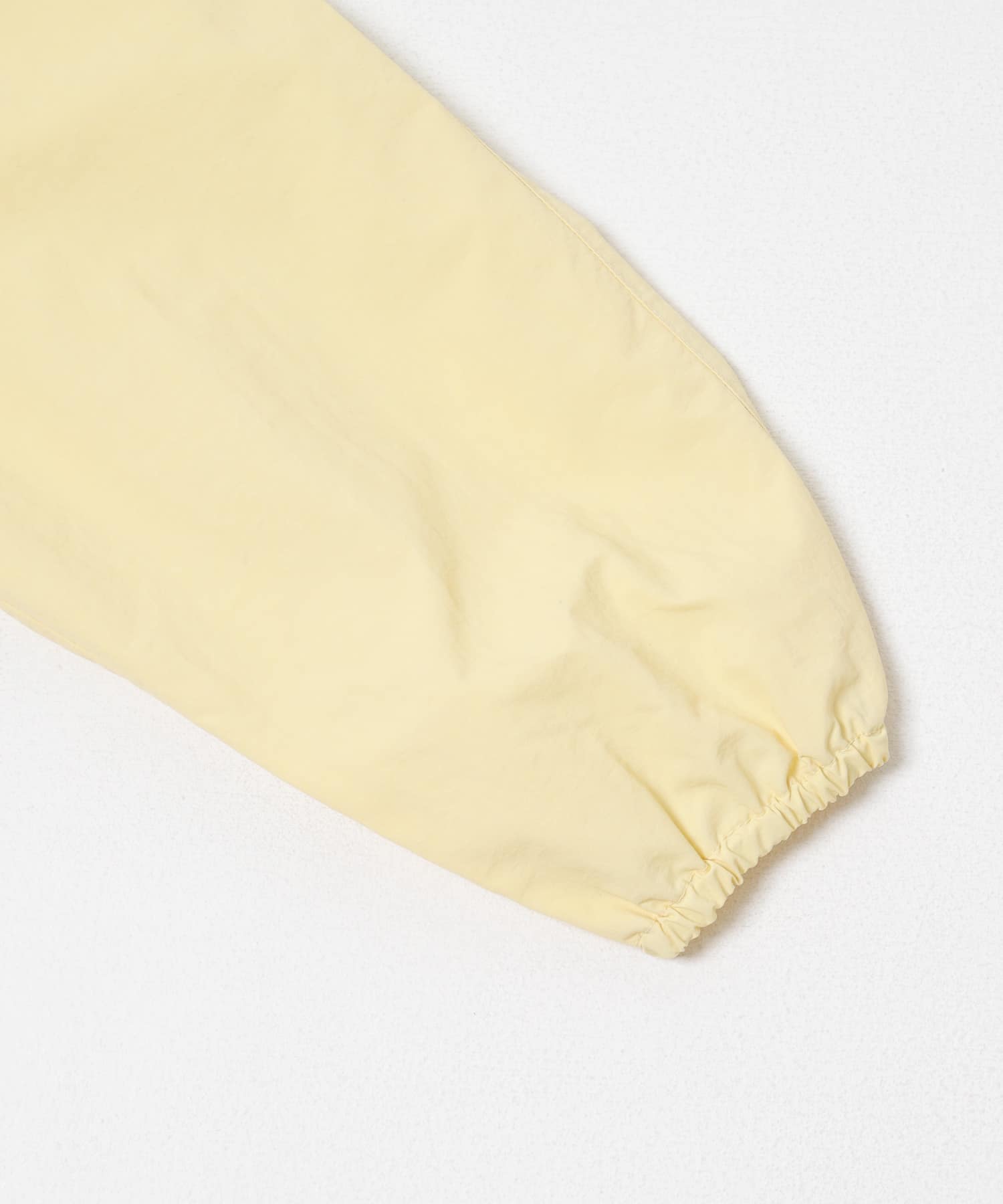 『UR TECH』ナイロンタッサージップパーカー イエロー One