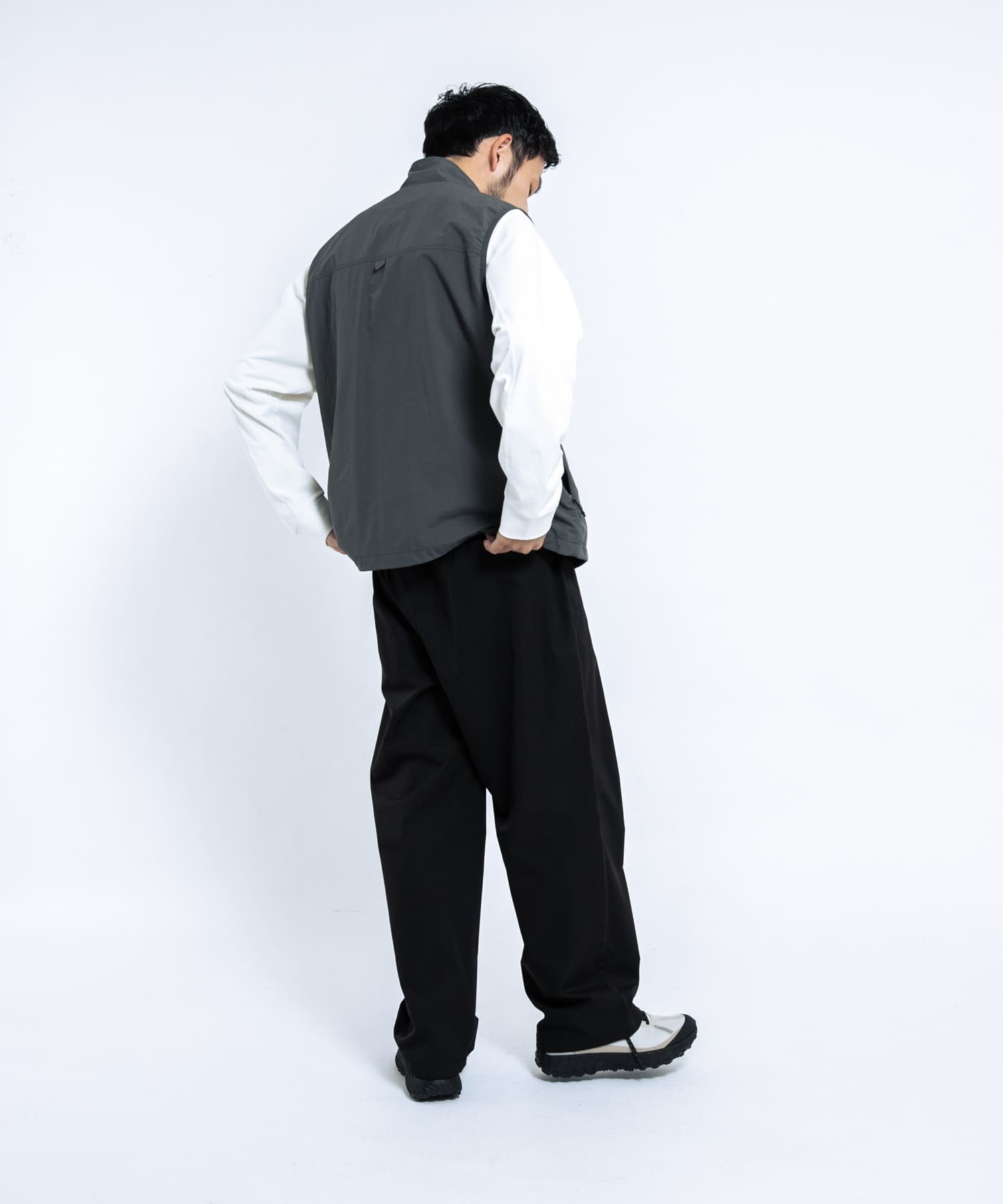 身長 : 179cm サイズ : L