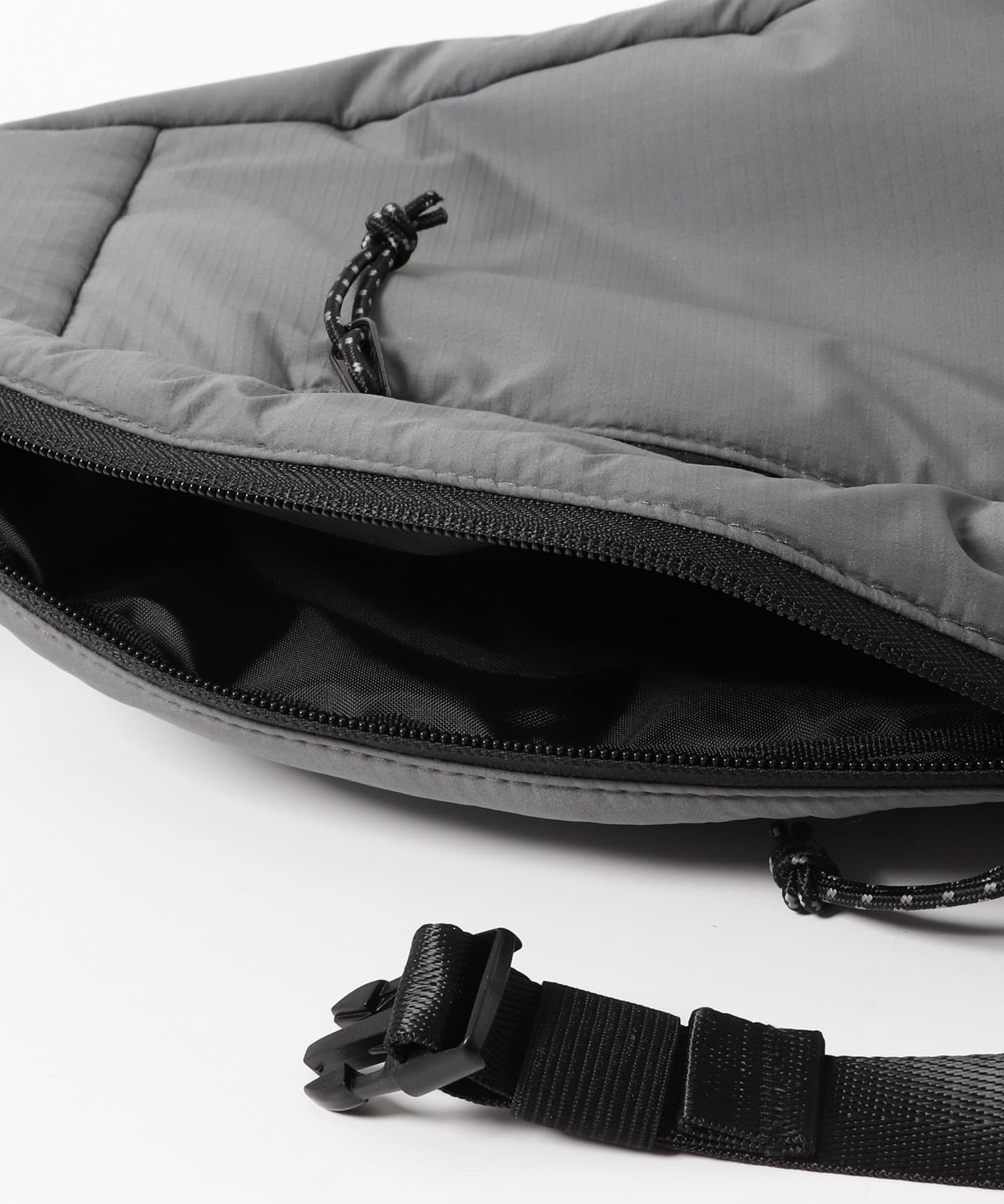 Pertex ワンショルダーバッグ グレー One