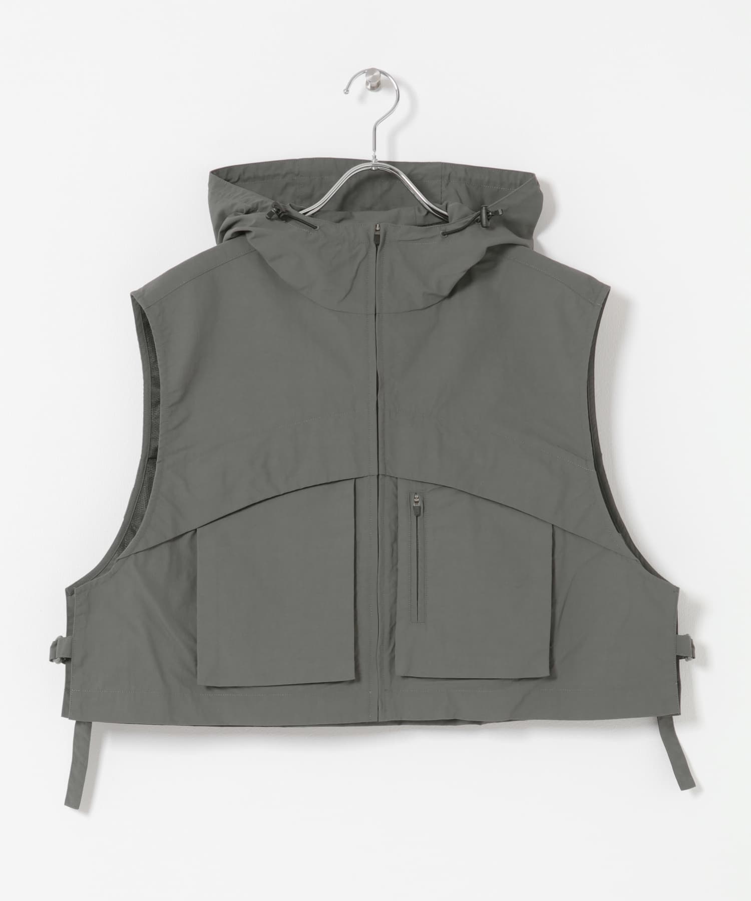 『URTECH』ナイロンタッサー ベスト グラファイト One