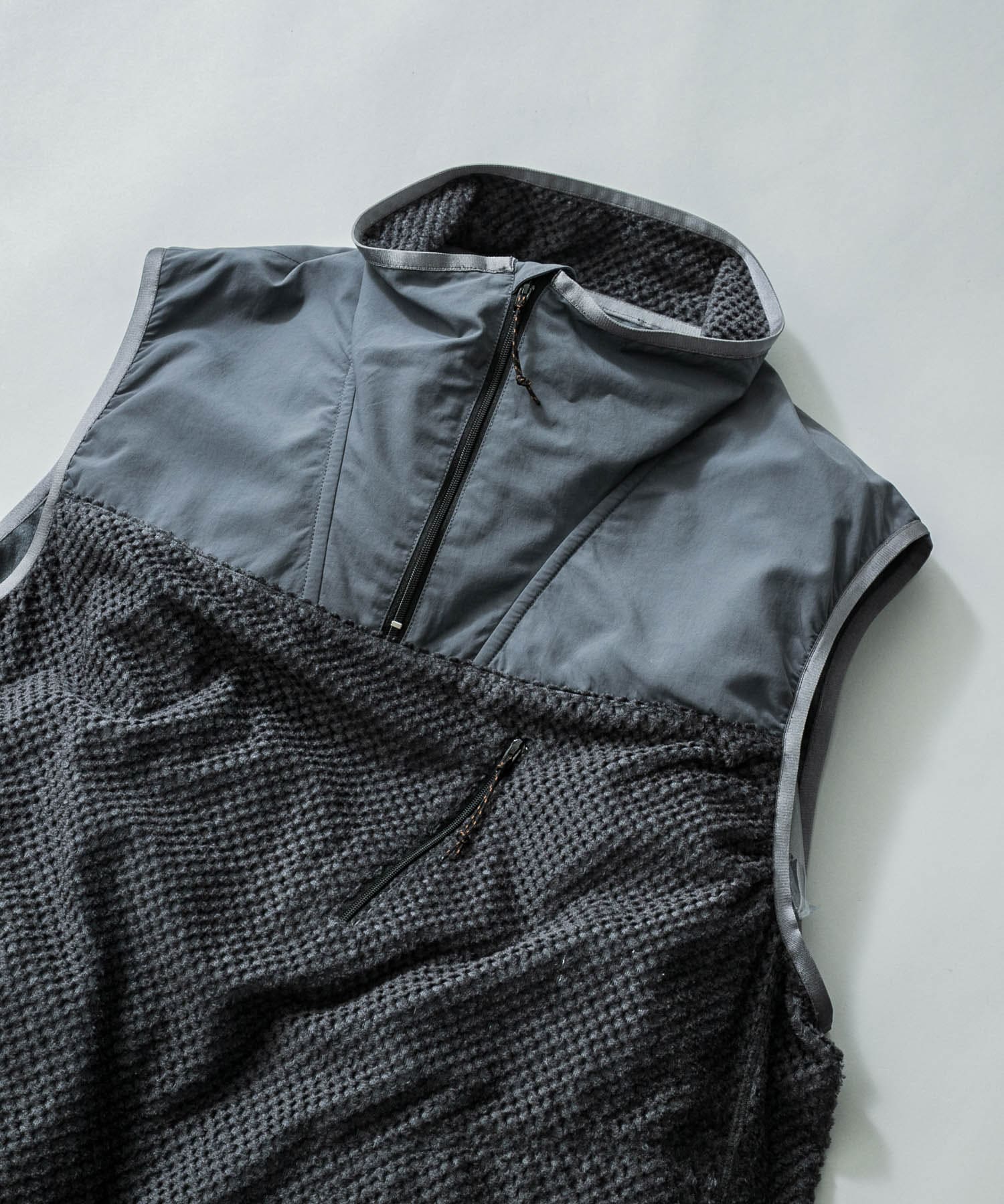 OCTA VEST Grey M