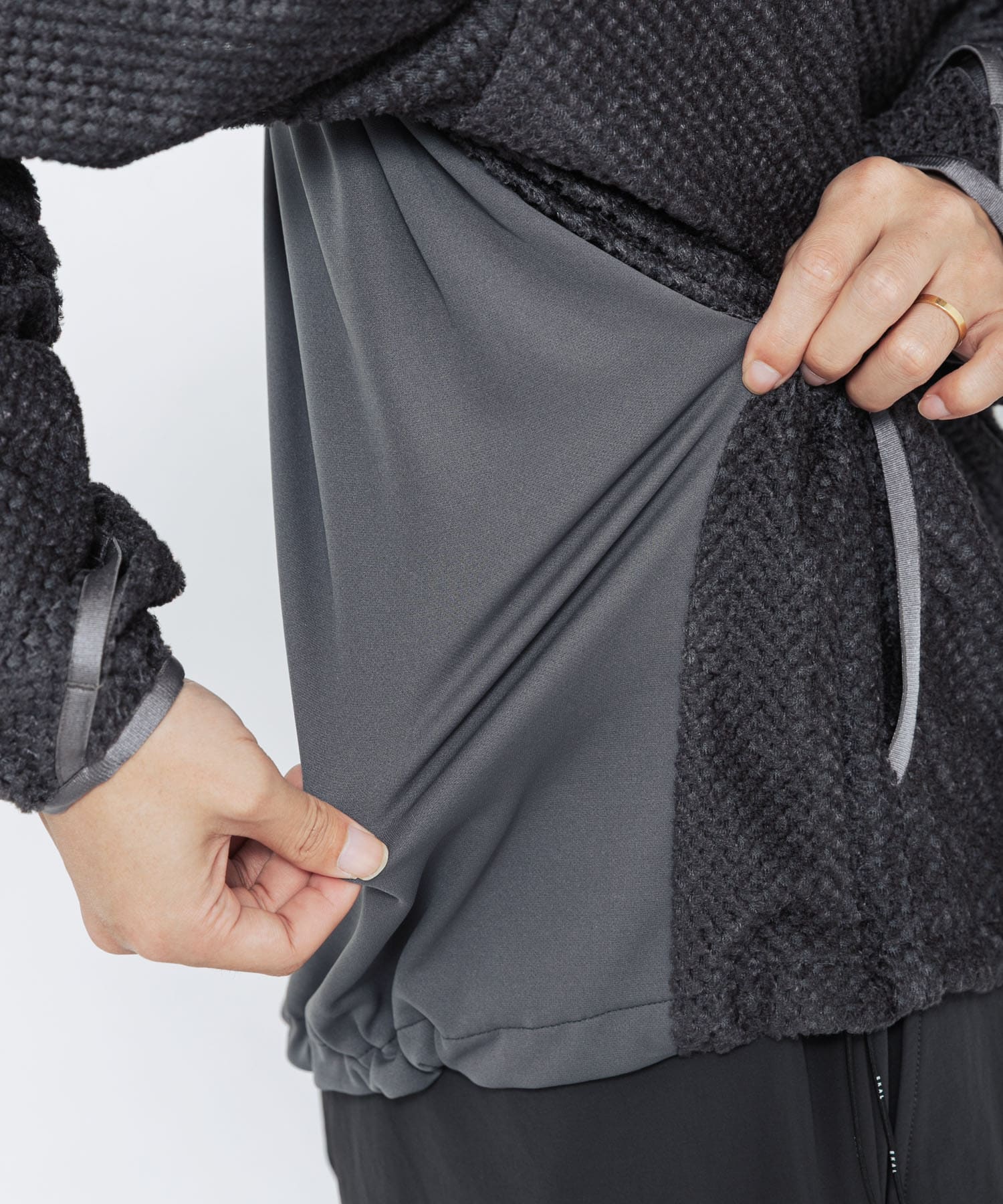 身長 : 179cm サイズ : L