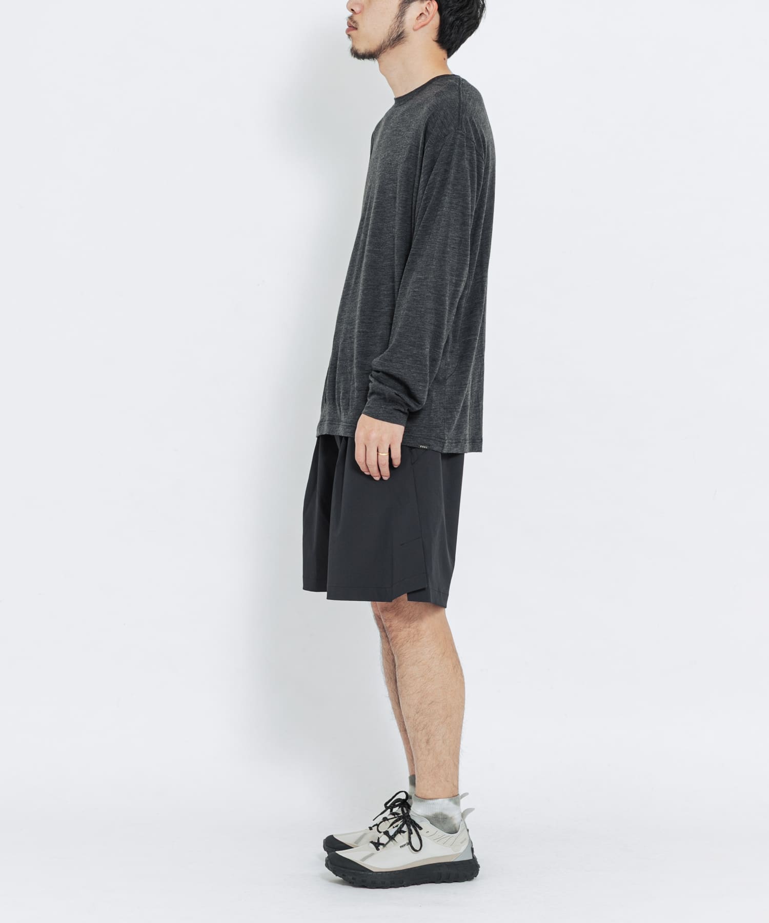 MERINO WOOL LONG-SLEEVE T-SHIRTS(M ブラック): トップス｜URBAN