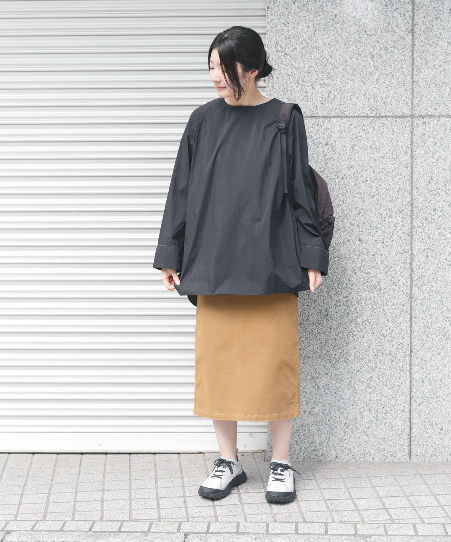 ブラック