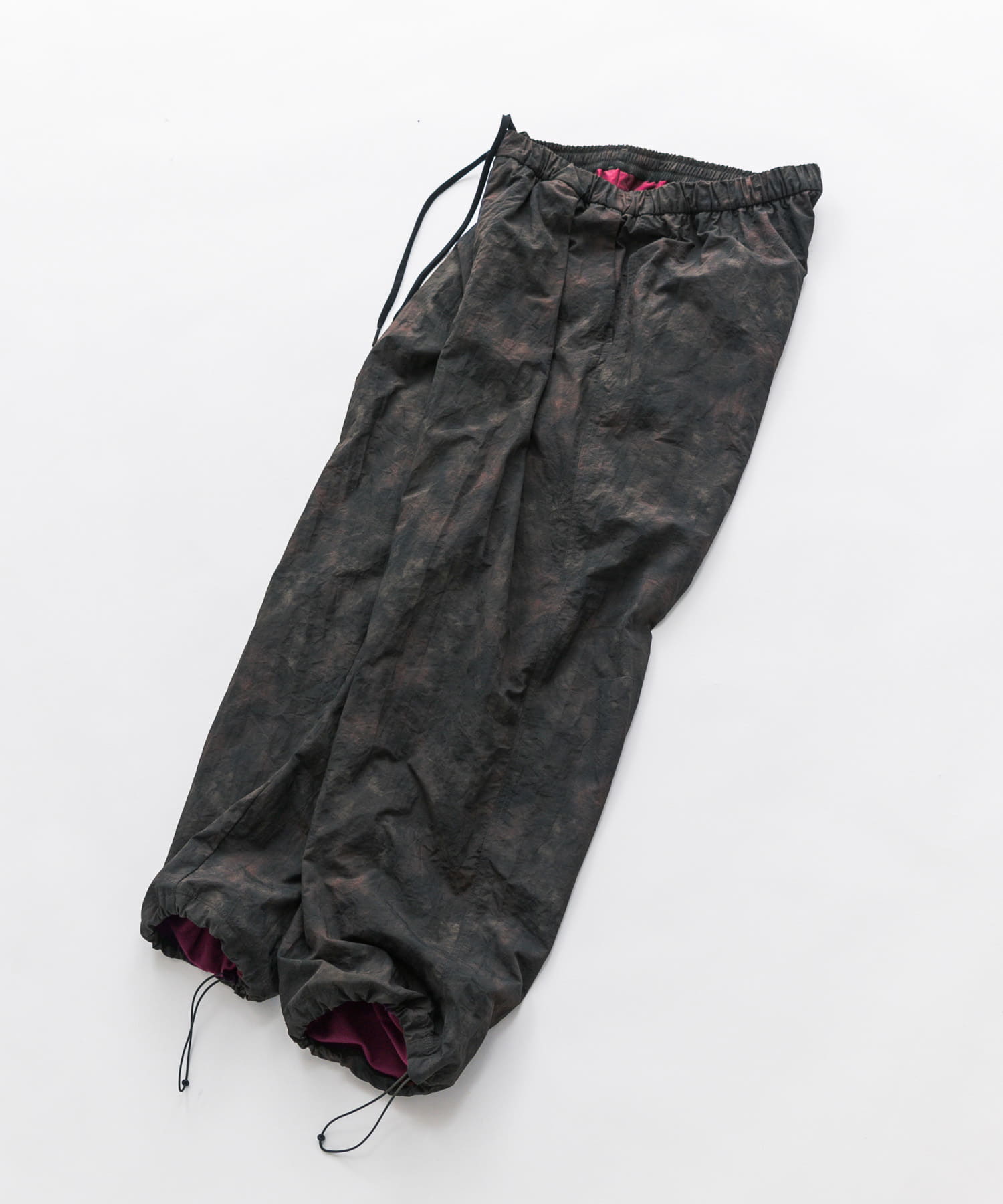 『URTECH』ナイロンタッサーウォームトラウザー