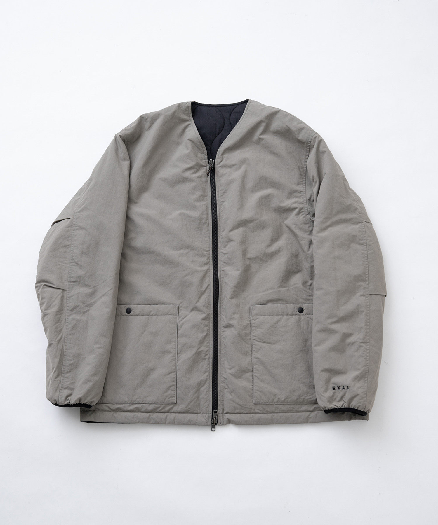 『UR TECH』ナイロンタッサーブルゾン