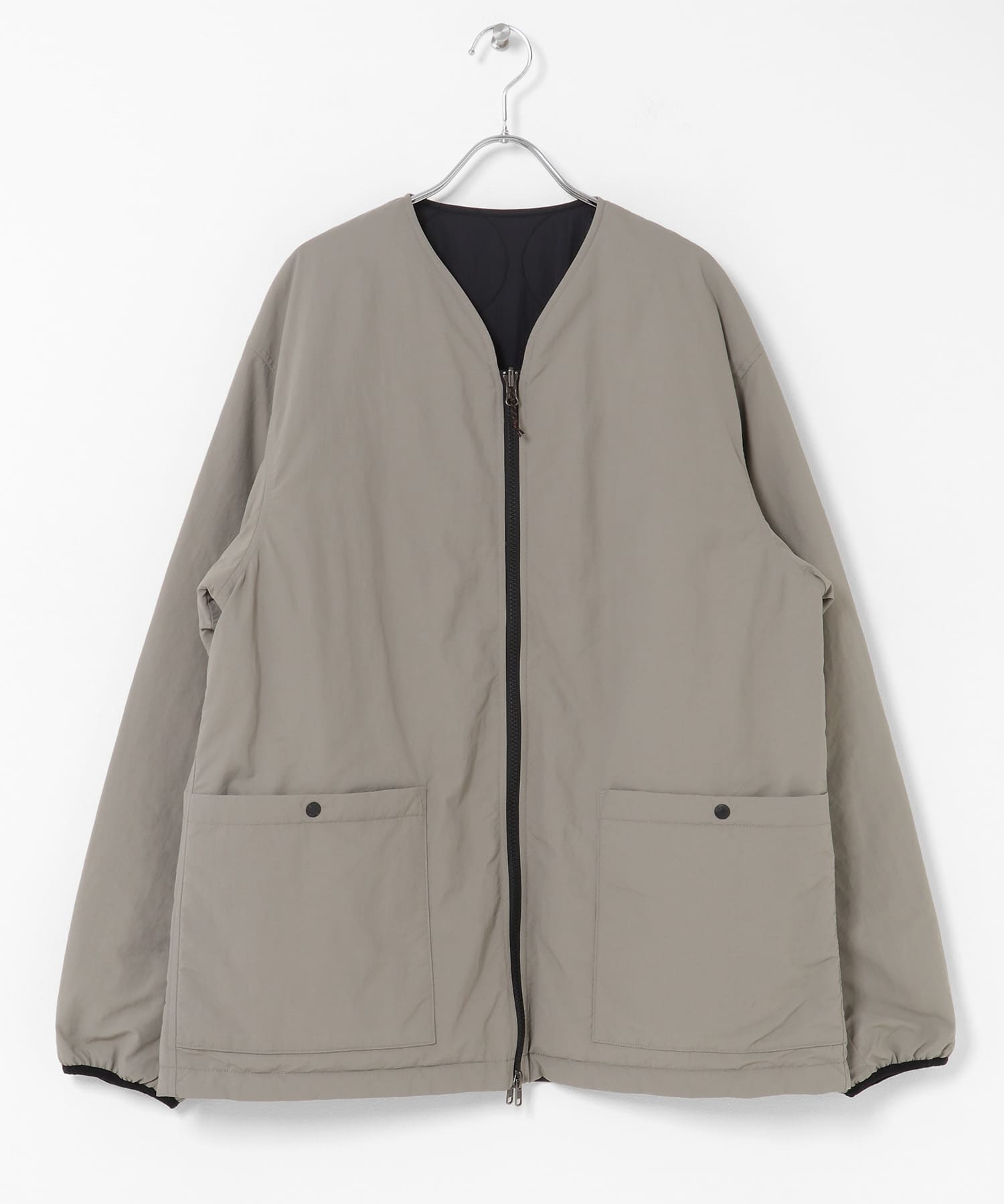 ストーンベージュ