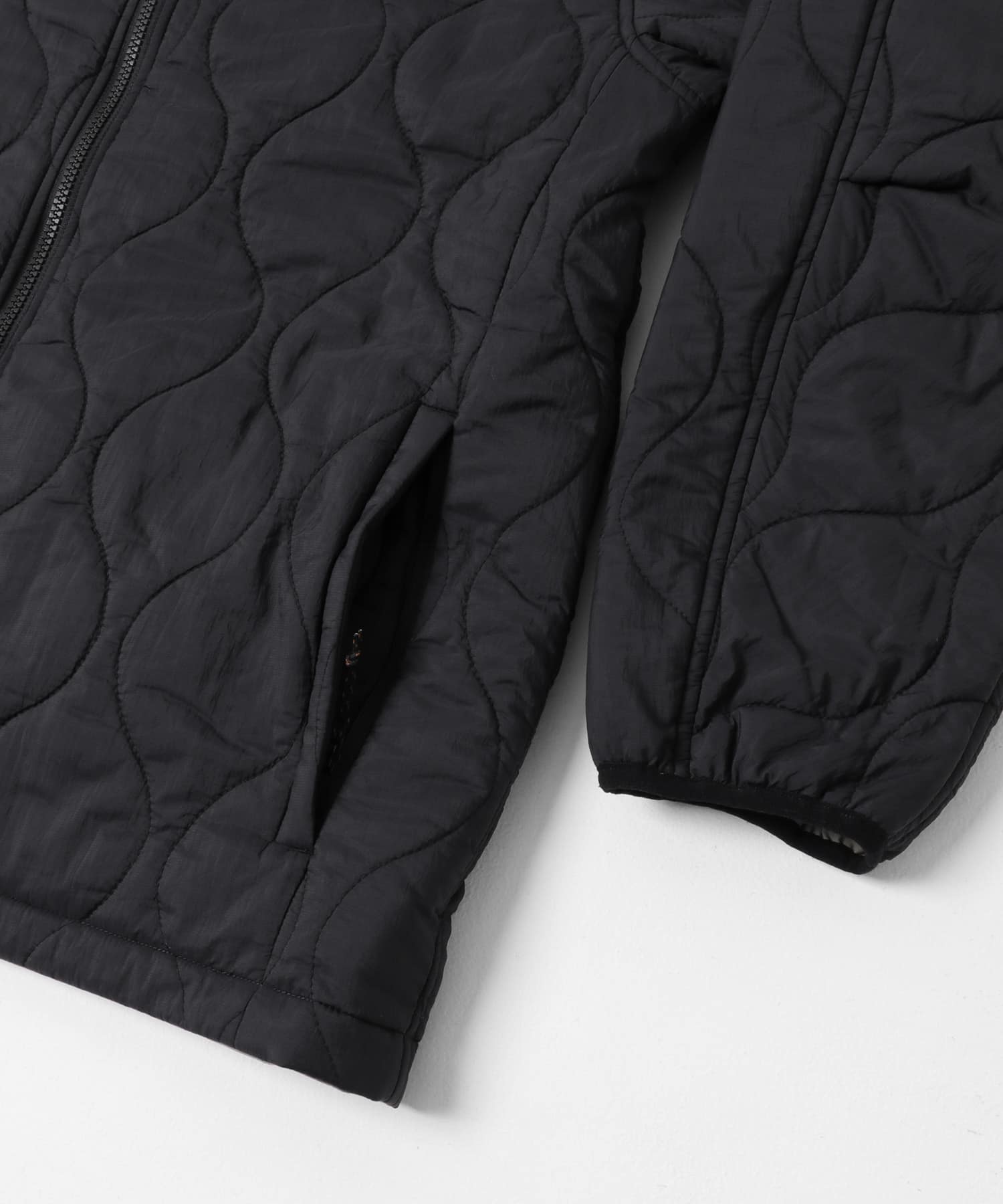 『UR TECH』ナイロンタッサーブルゾン ストーンベージュ M