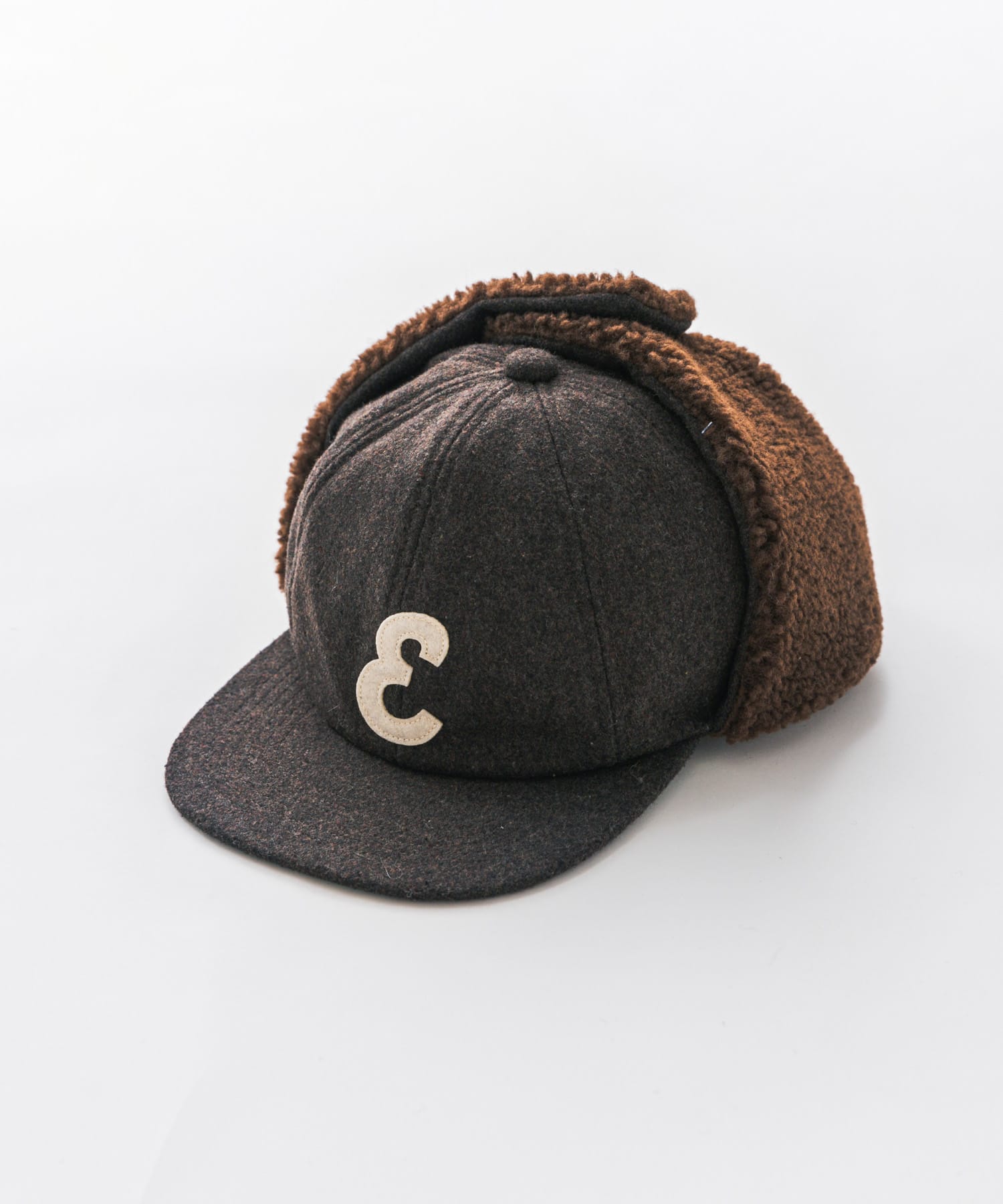 マウンテンボアキャップ