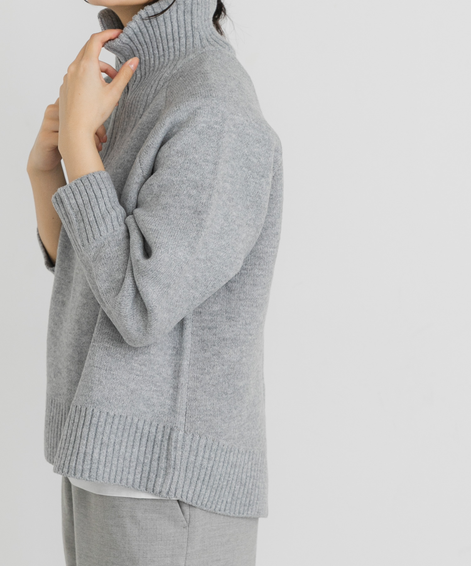 プレーティングハーフジップニットプルオーバー(one ブルー): トップス