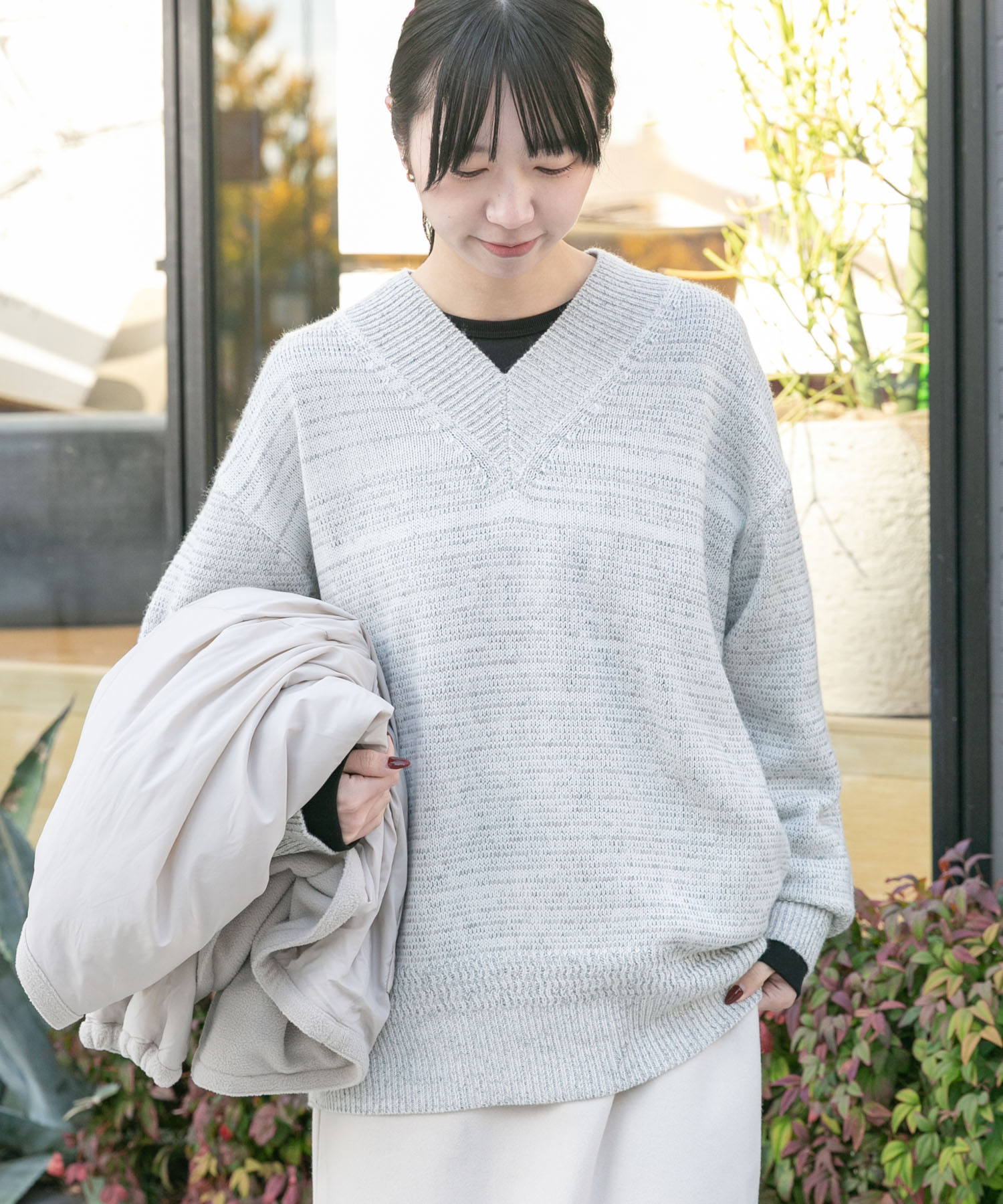 Vネックバルキーボーダーニット