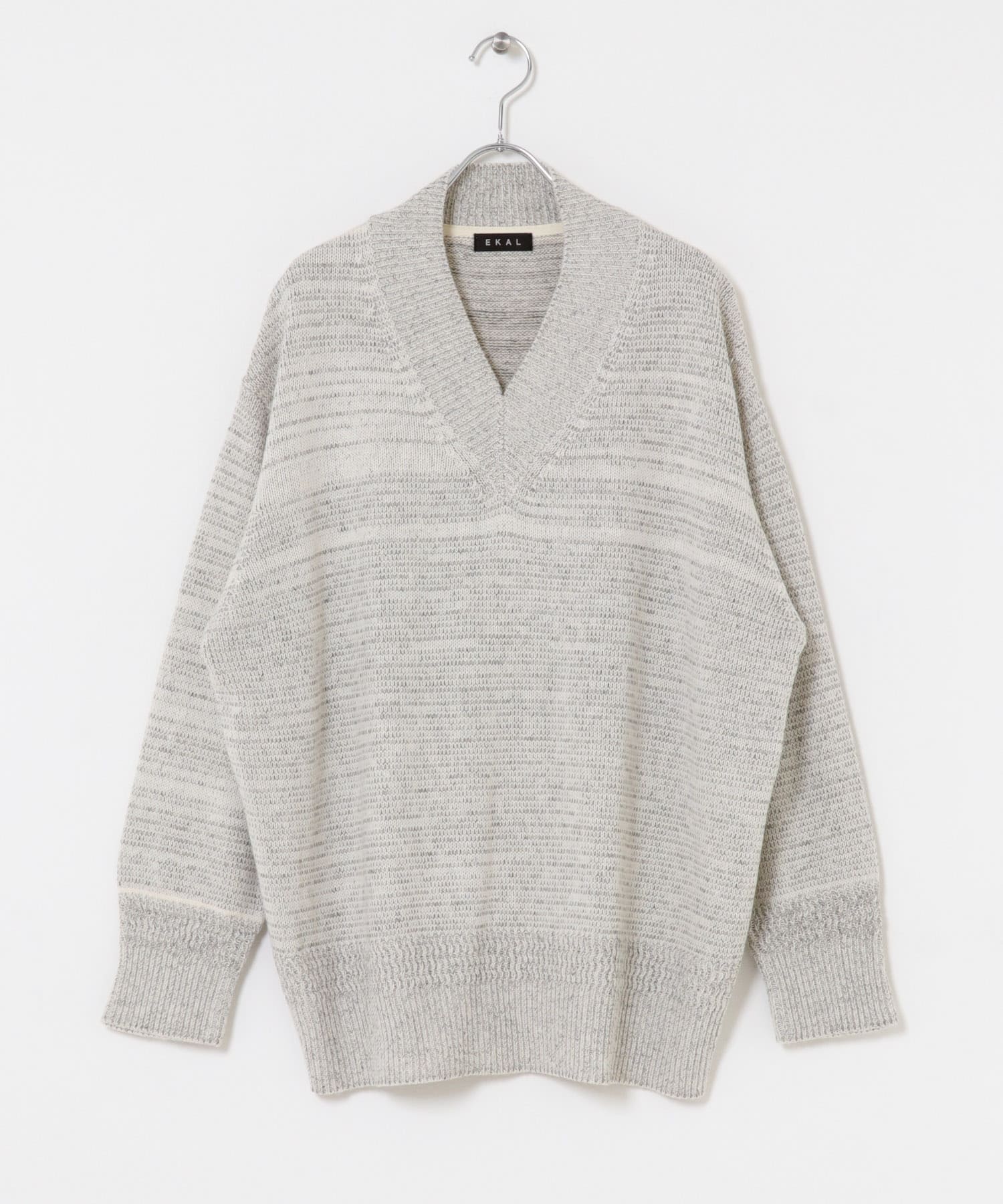 Vネックバルキーボーダーニット オフ One