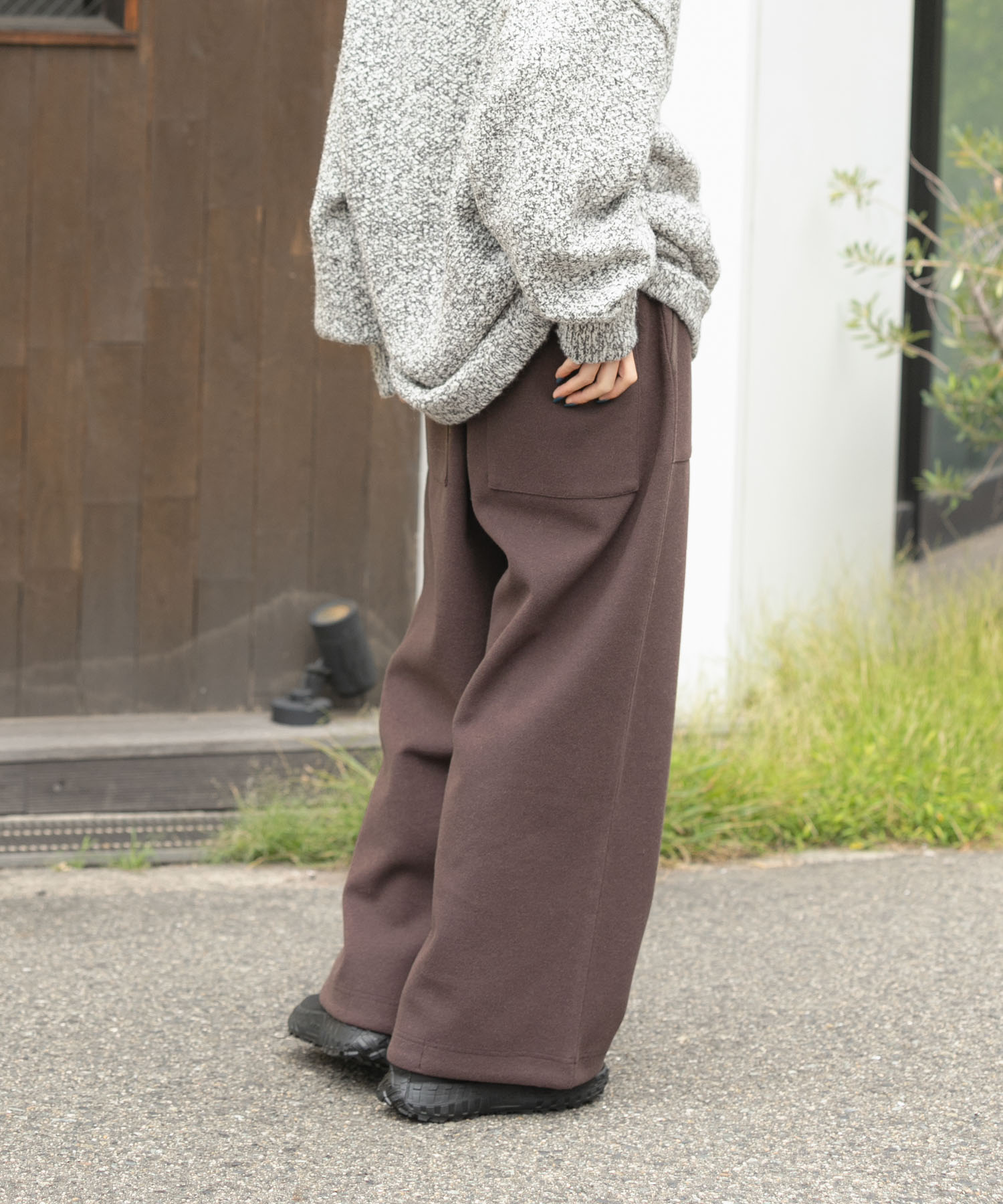 ブラウン